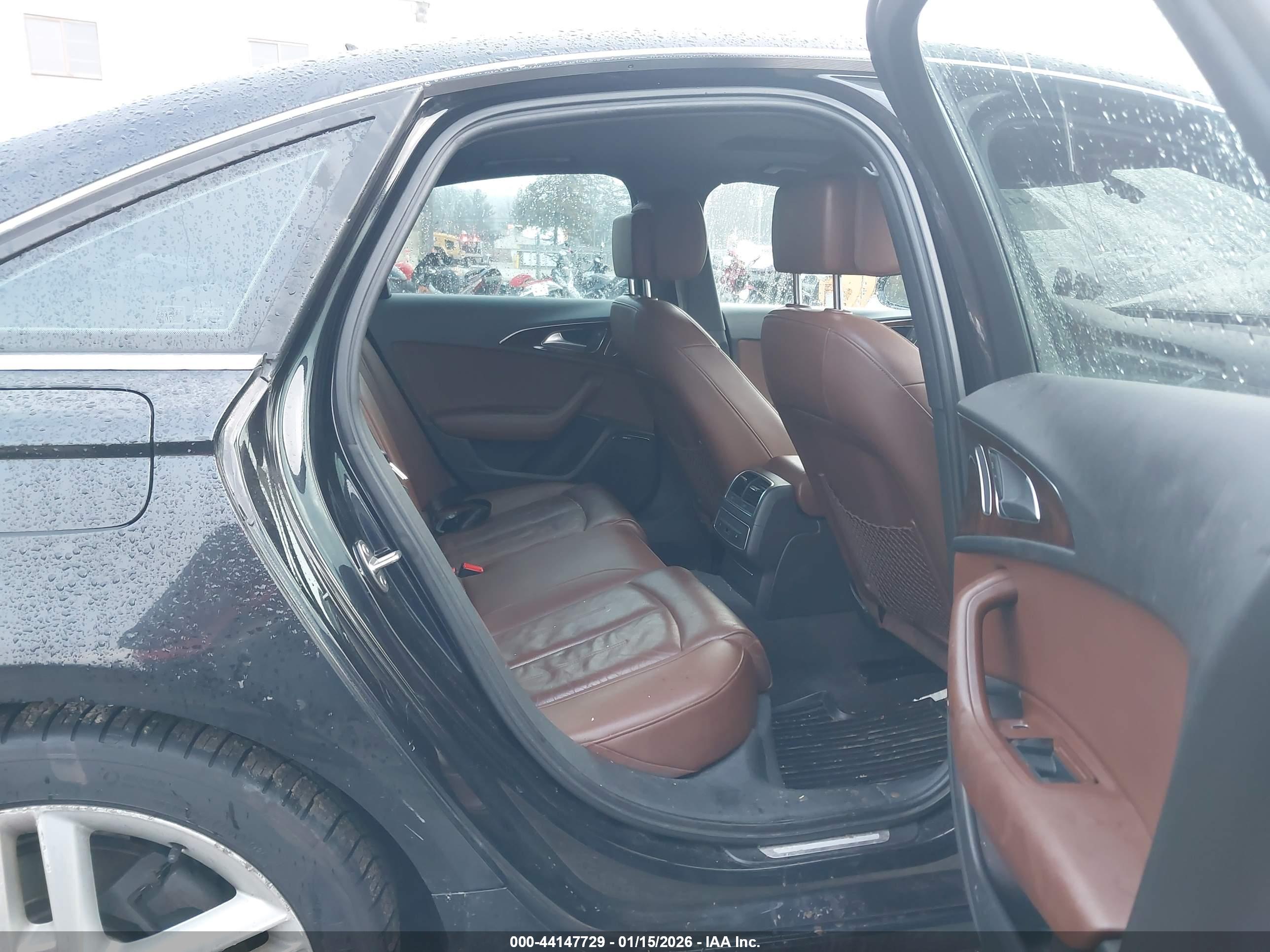 AUDI A6 image 8
