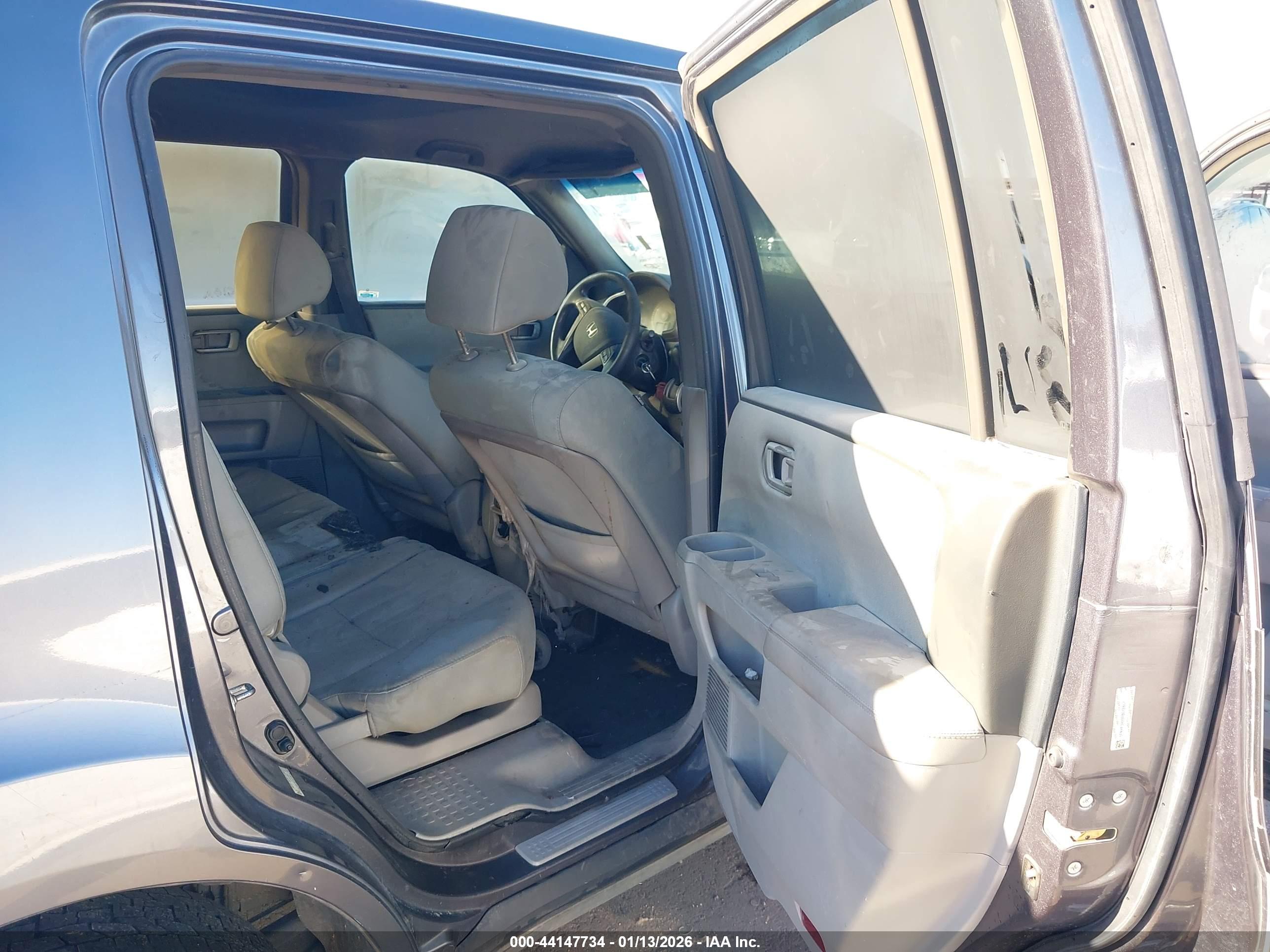 HONDA PILOT image 8