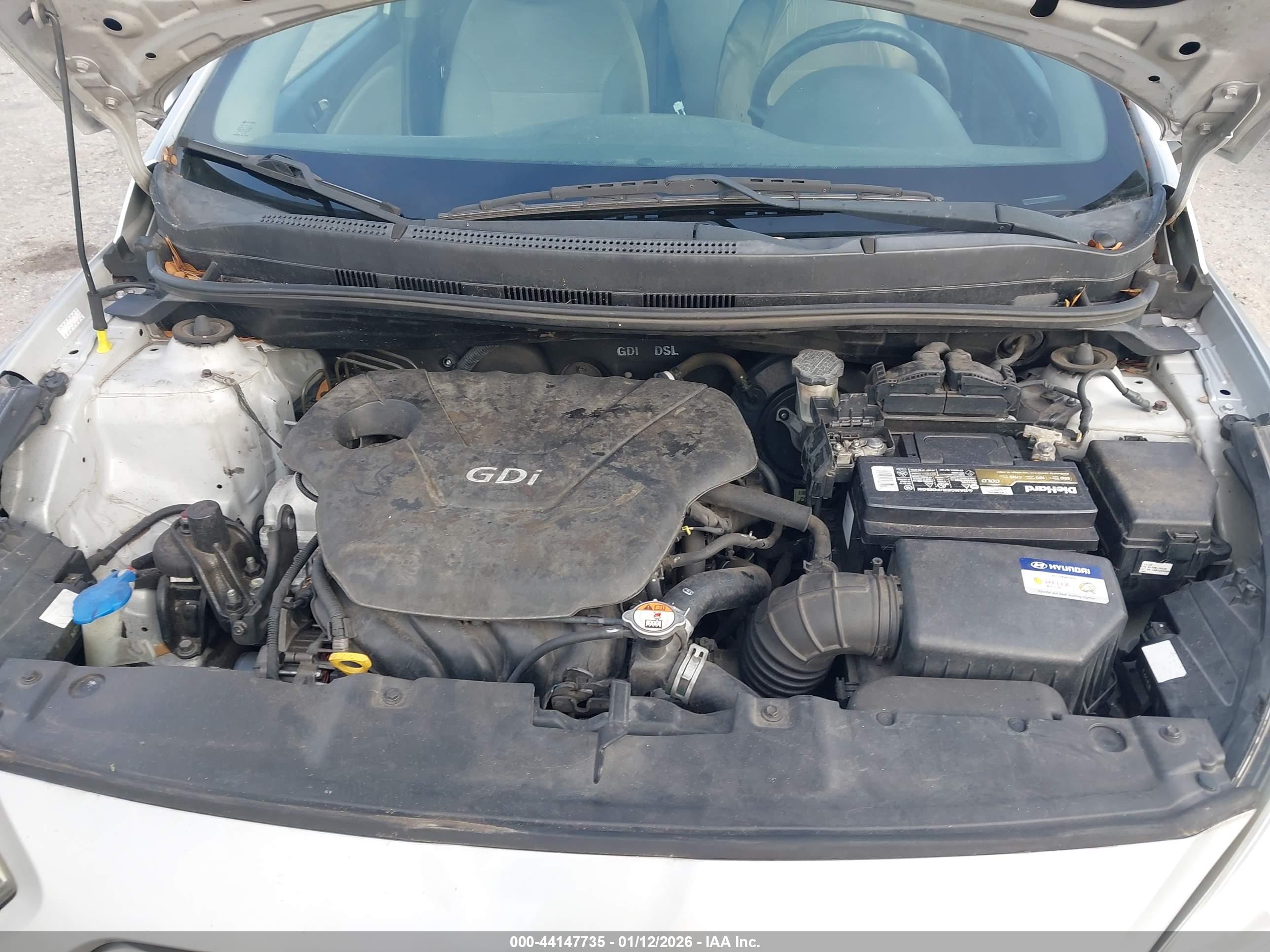 HYUNDAI ACCENT image 10
