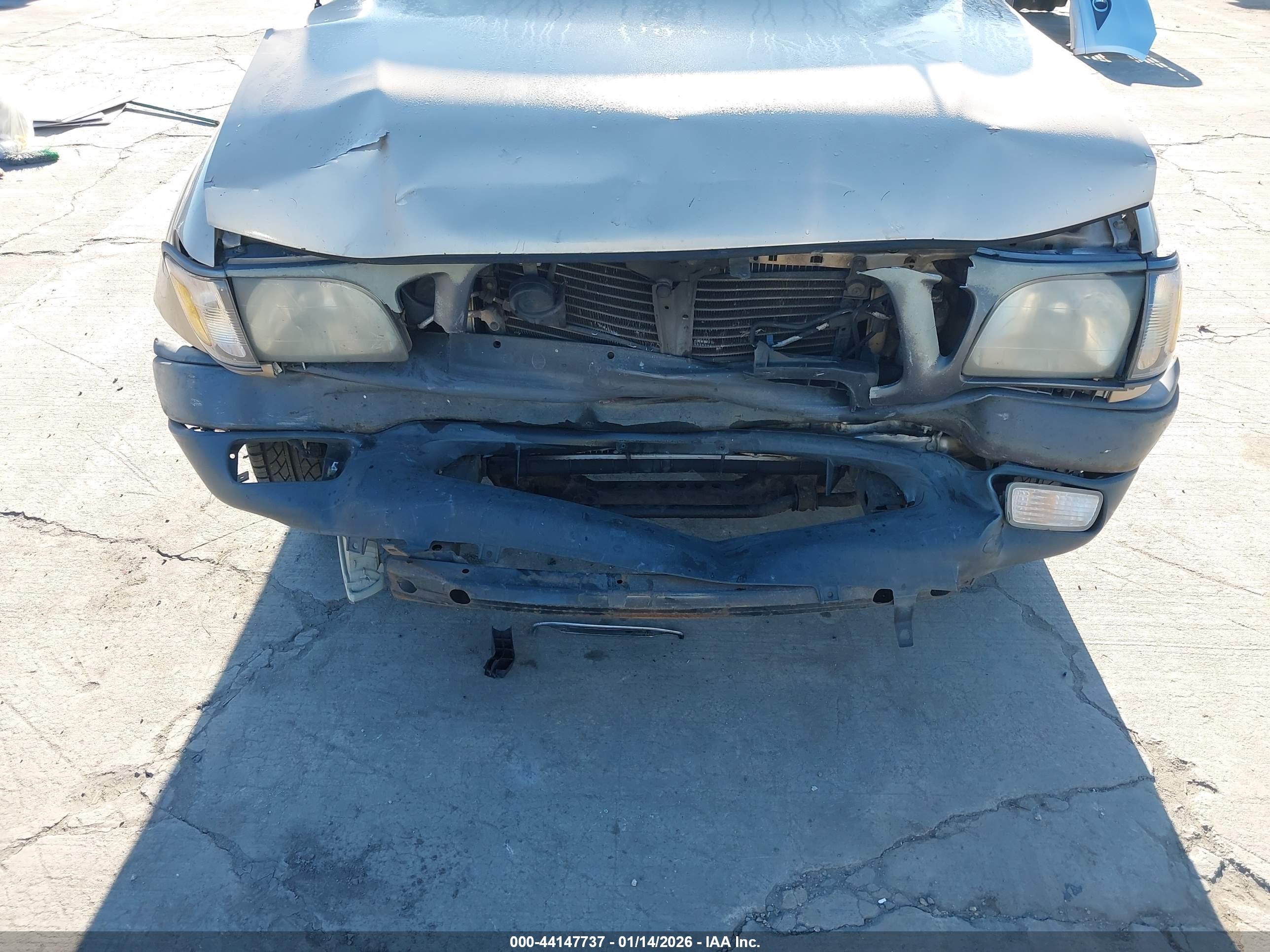 TOYOTA TACOMA image 6