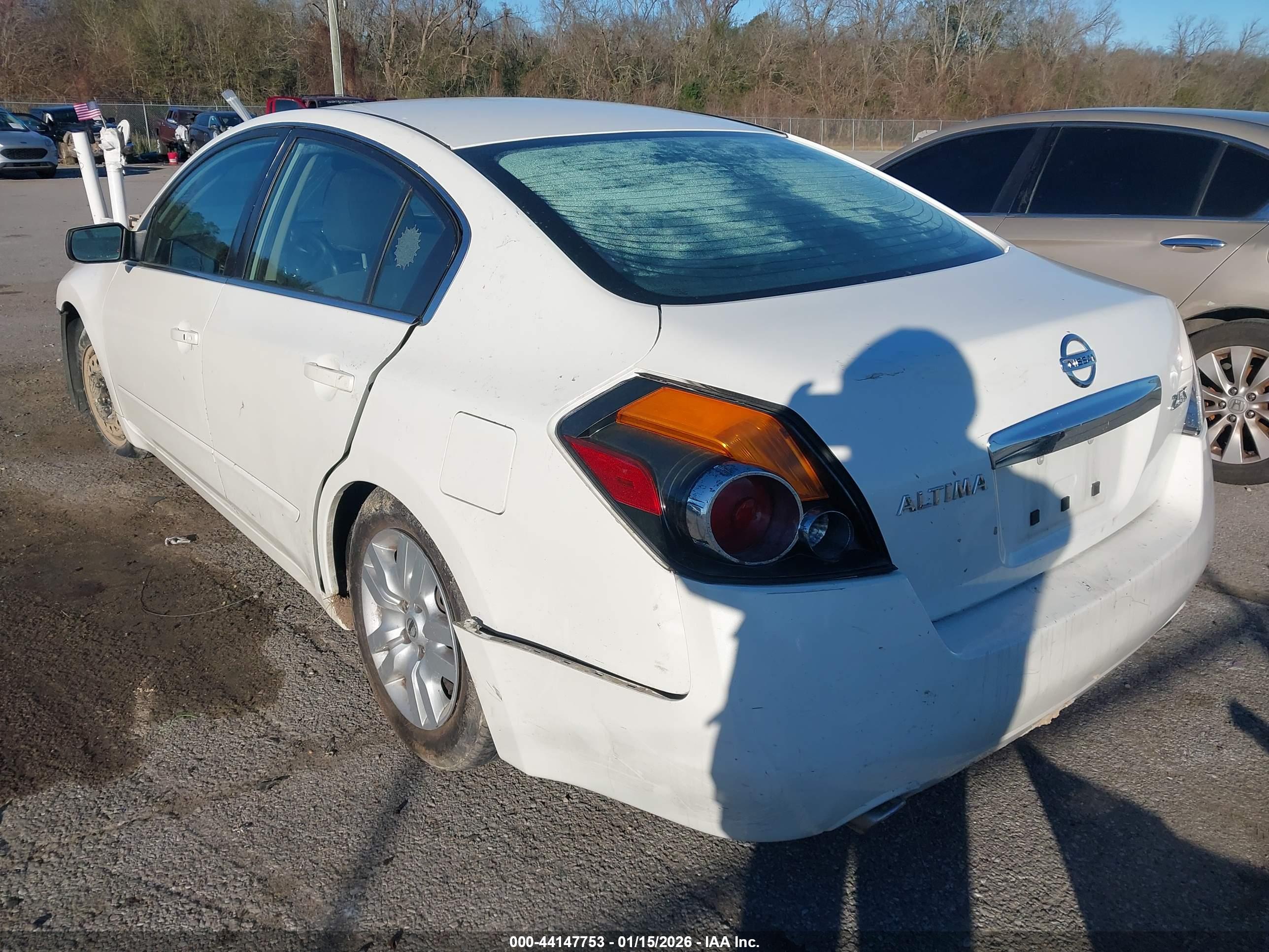 NISSAN ALTIMA image 3