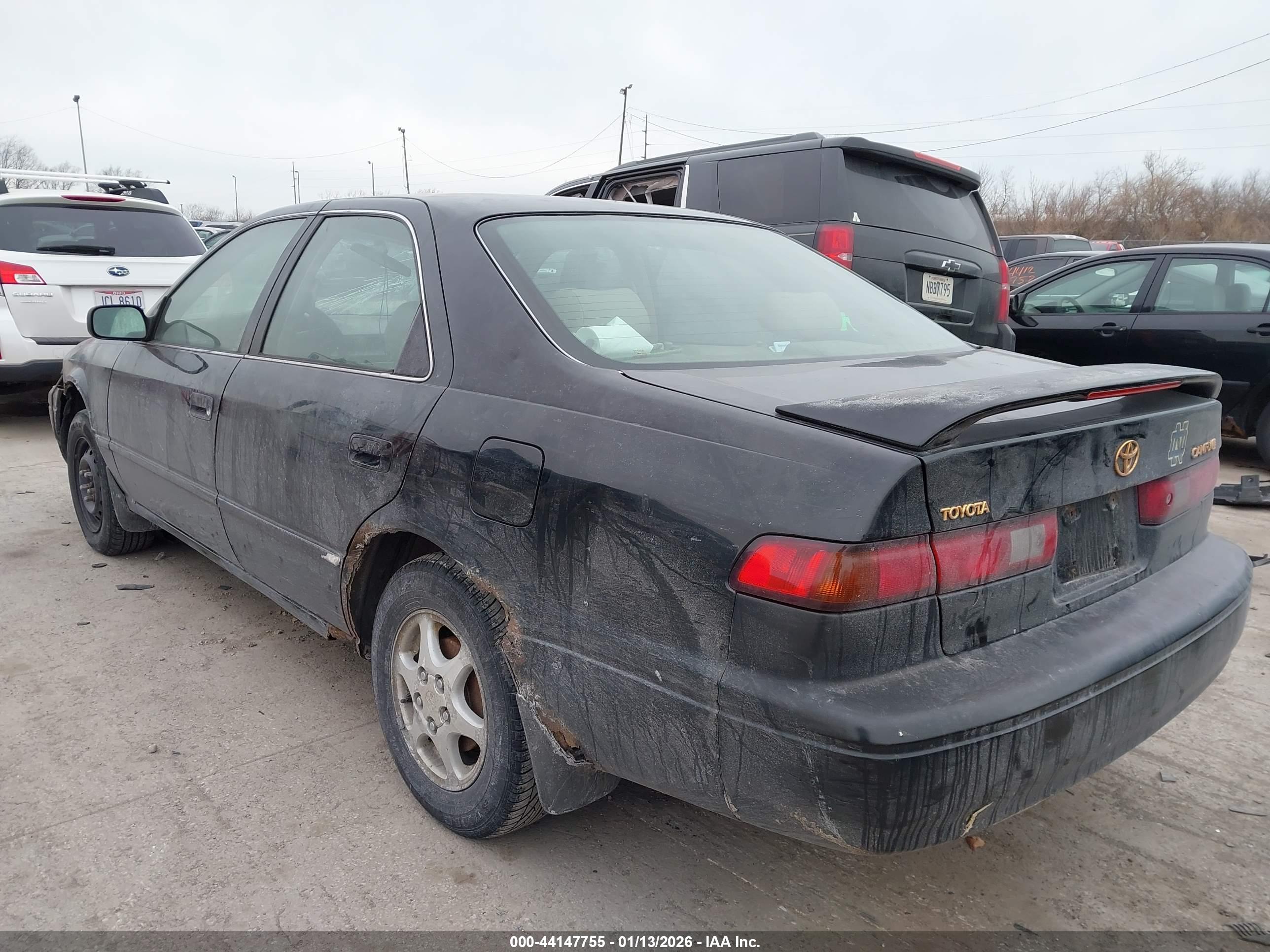 TOYOTA CAMRY image 3