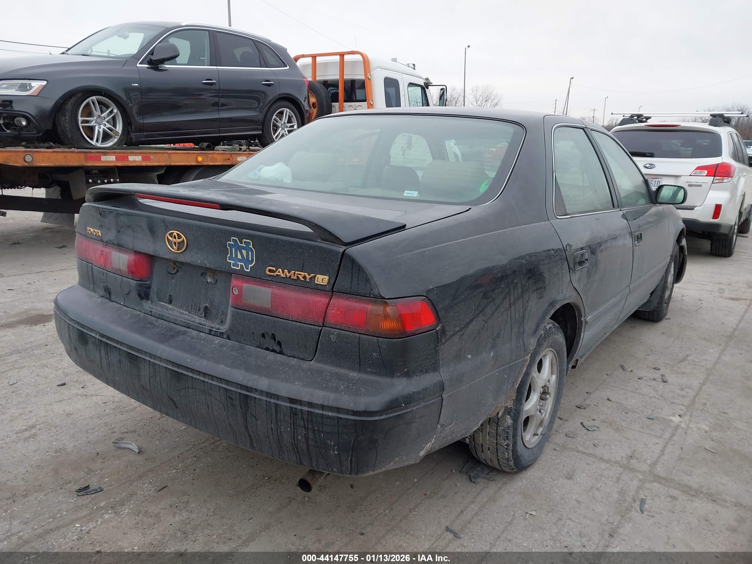 TOYOTA CAMRY image 4