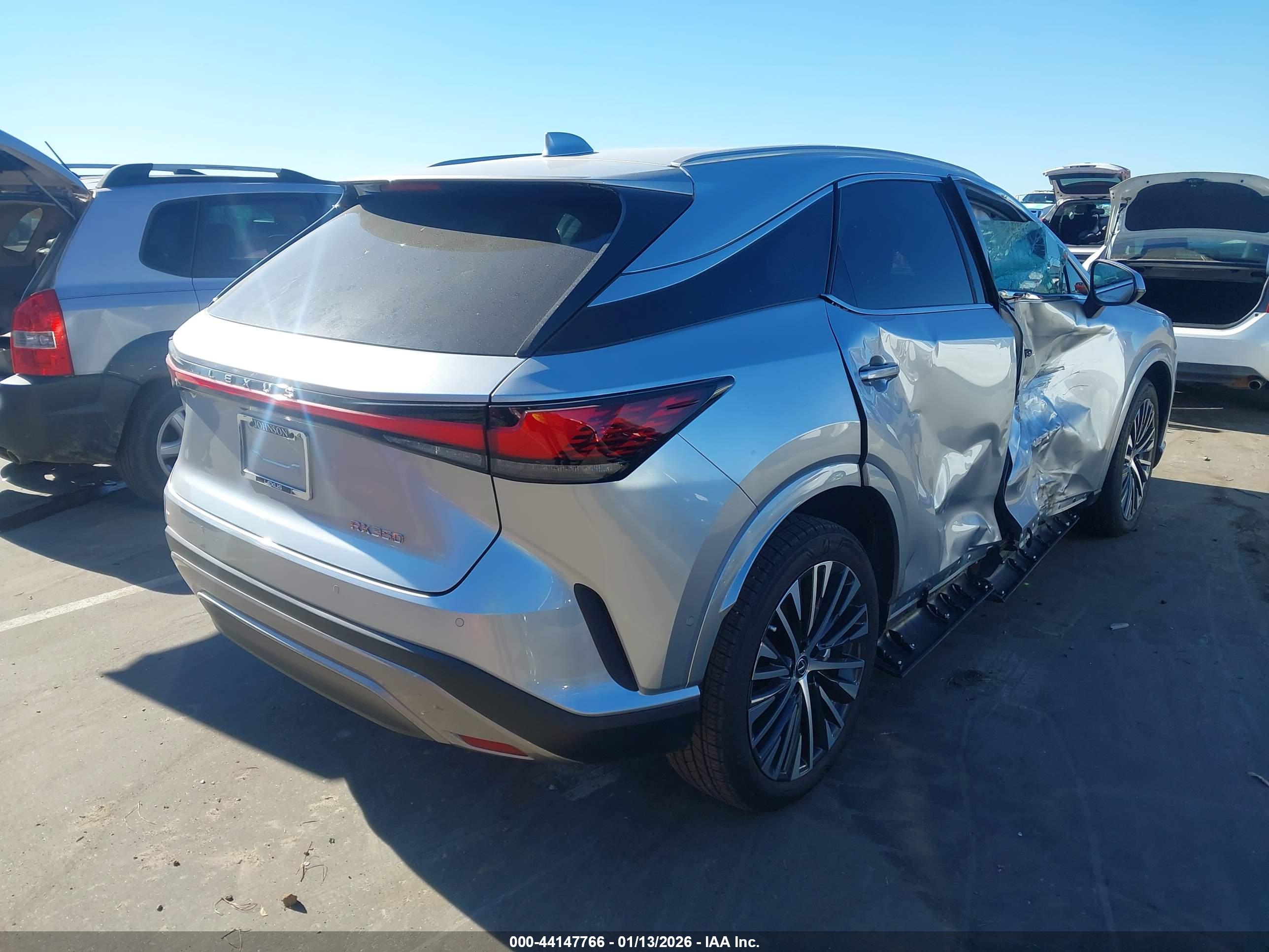 LEXUS RX image 4