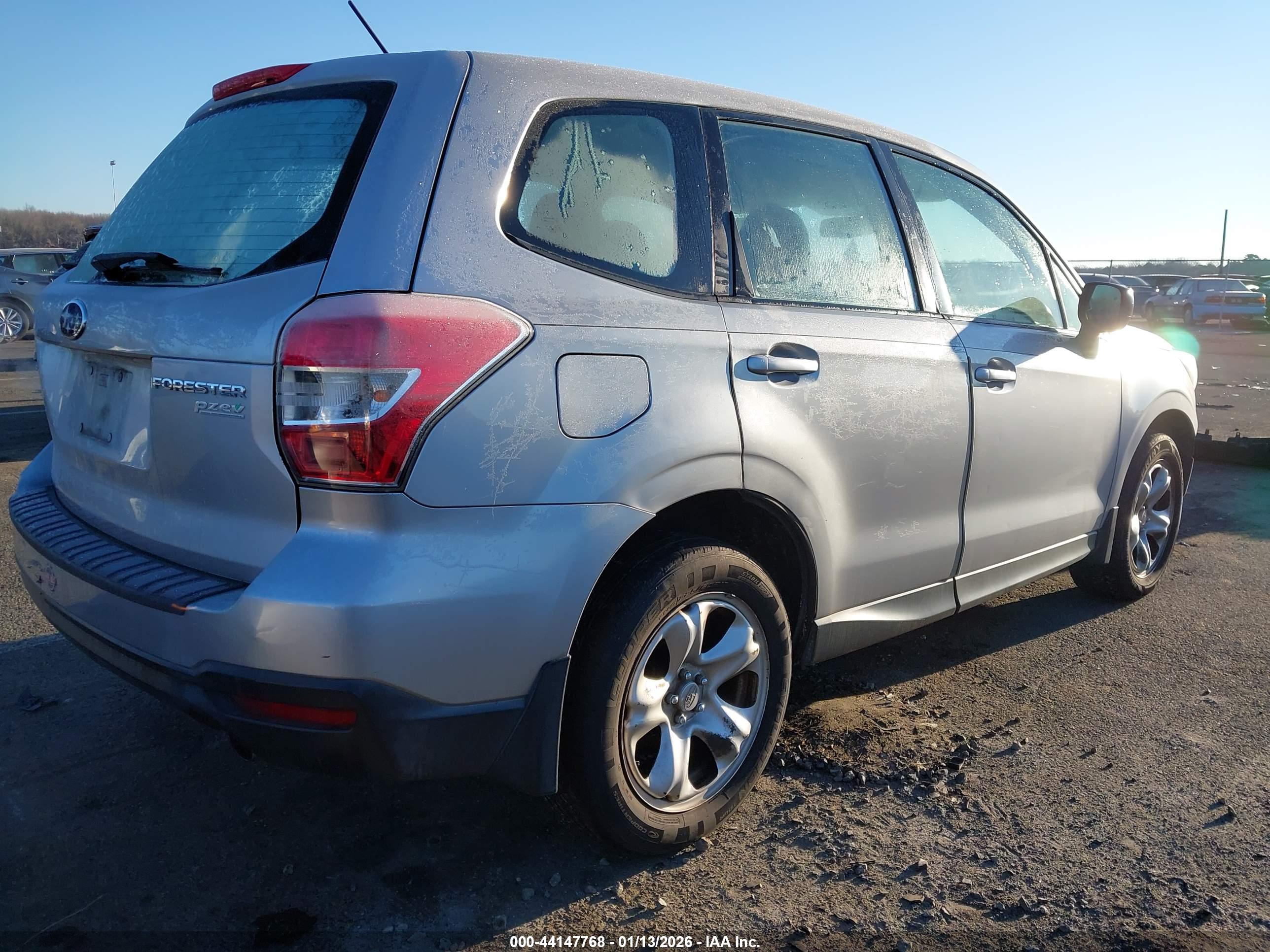 SUBARU FORESTER image 4