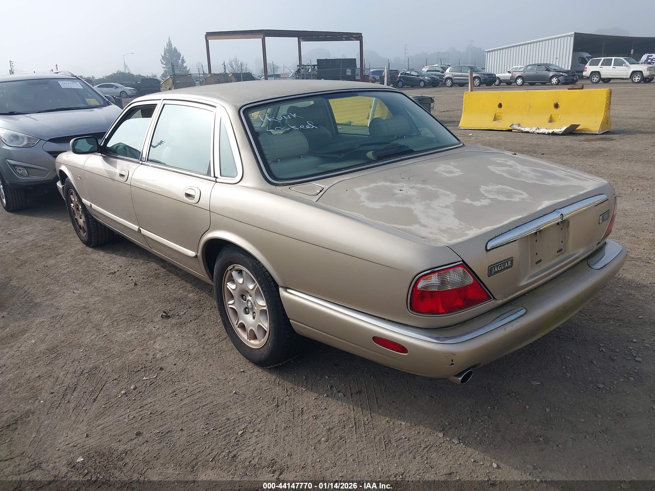 JAGUAR XJ8 image 3
