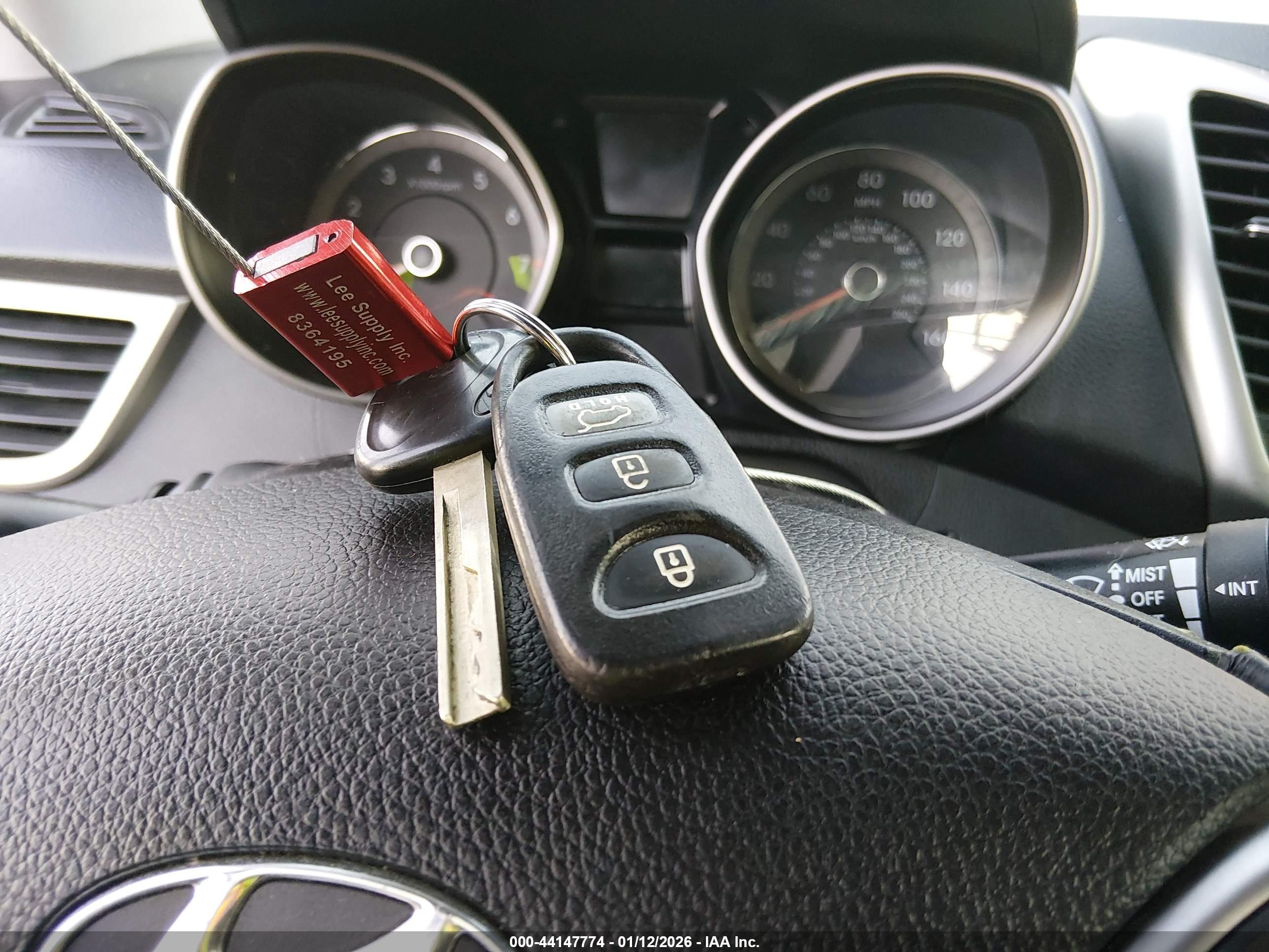 HYUNDAI ELANTRA image 11