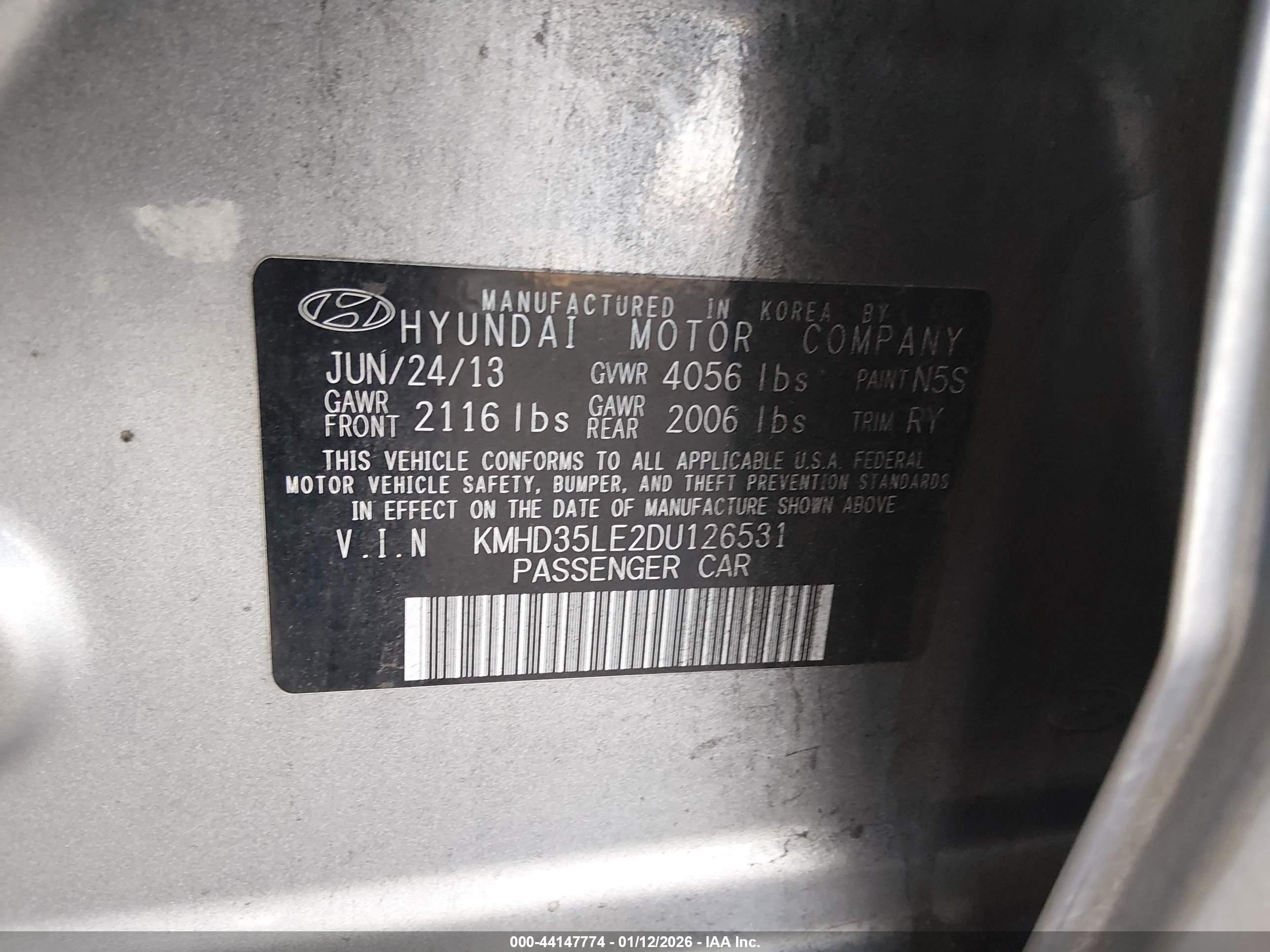 HYUNDAI ELANTRA image 9