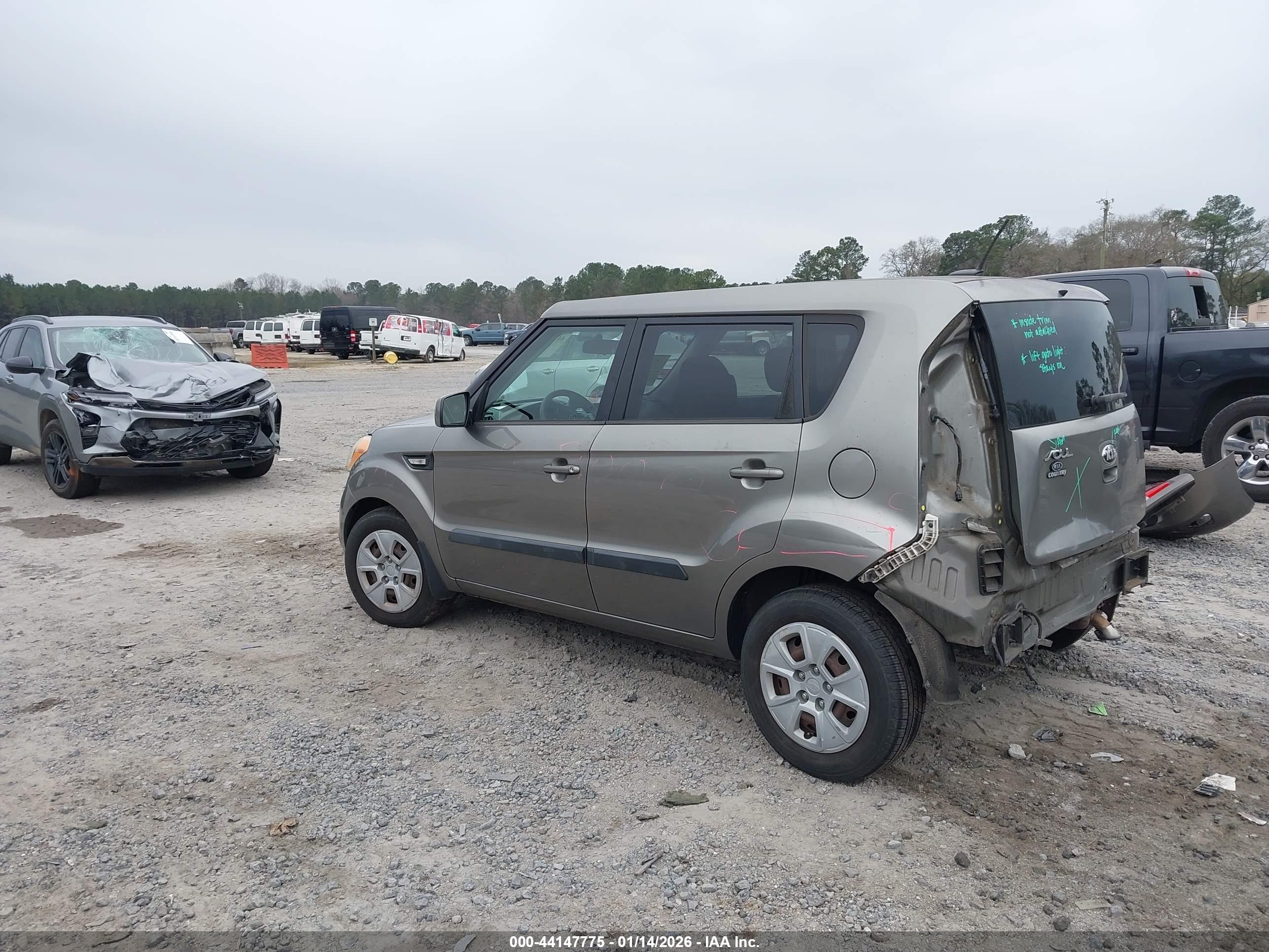 KIA SOUL image 3