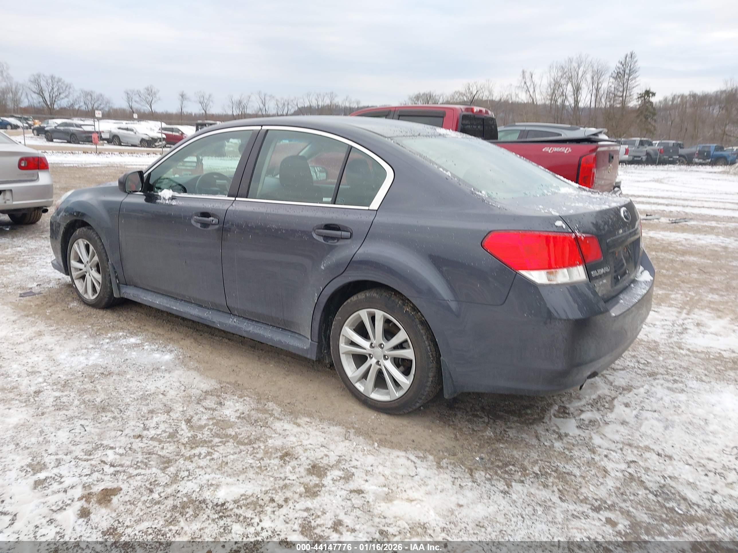 SUBARU LEGACY image 3