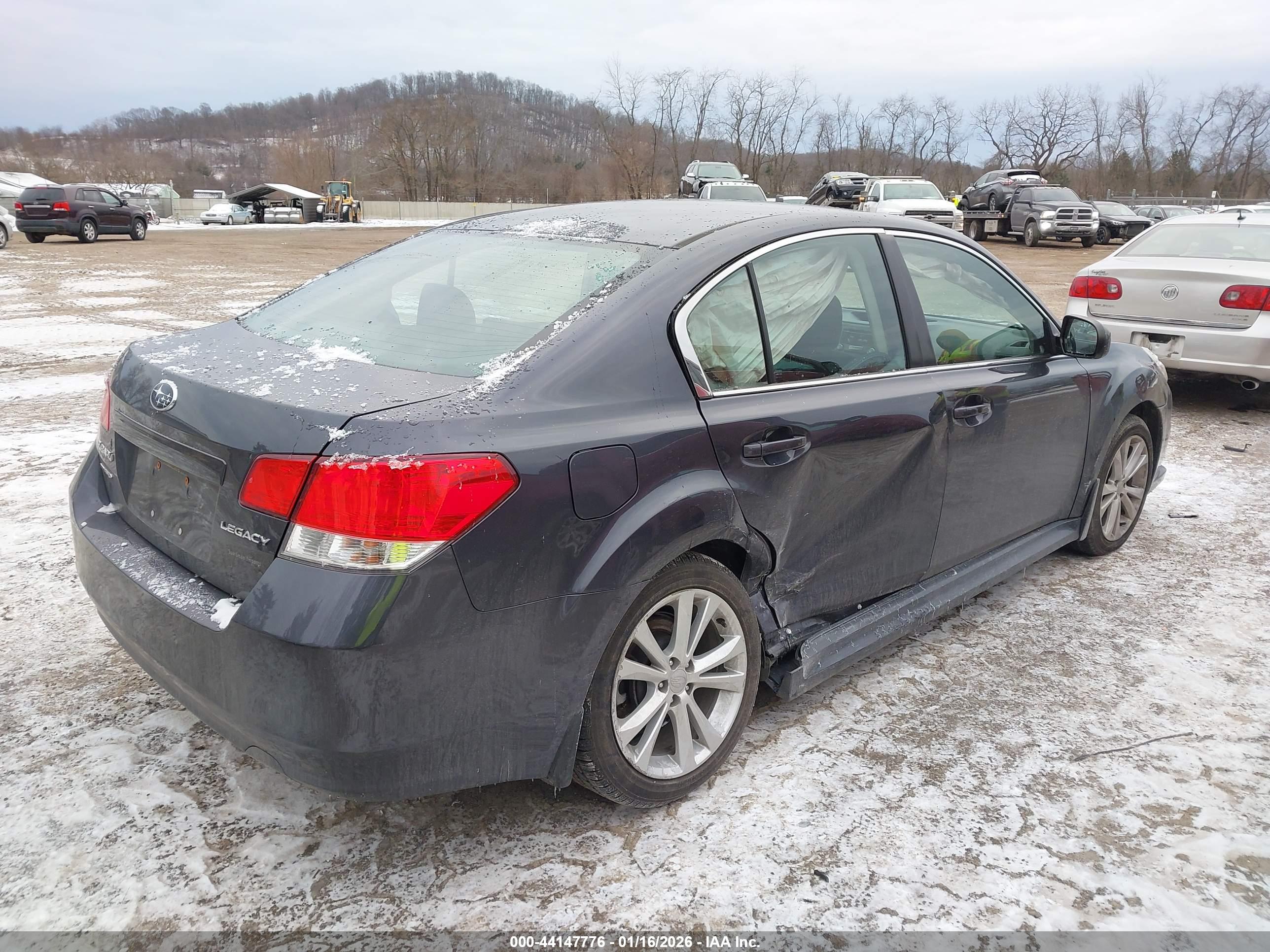 SUBARU LEGACY image 4