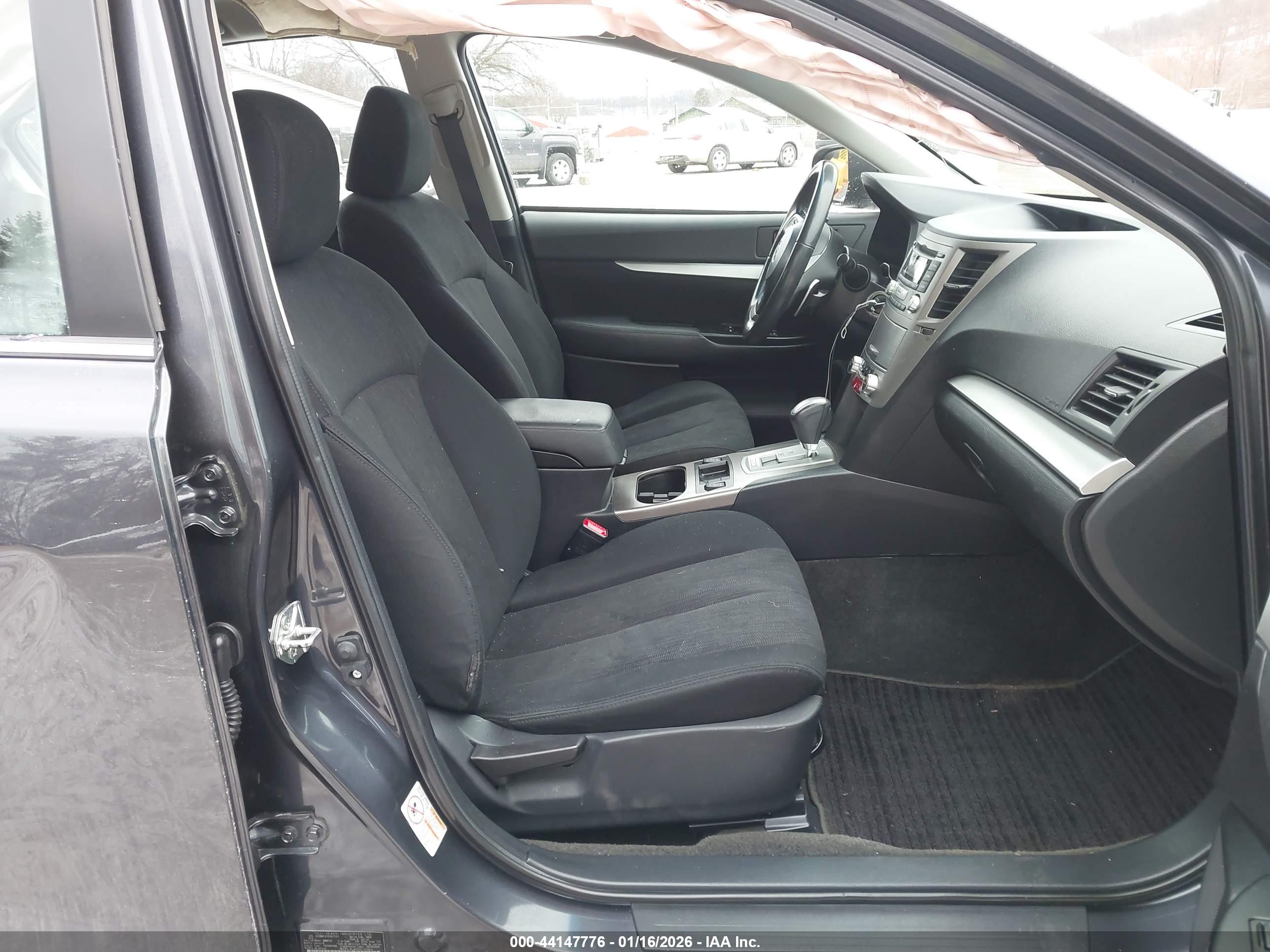 SUBARU LEGACY image 5