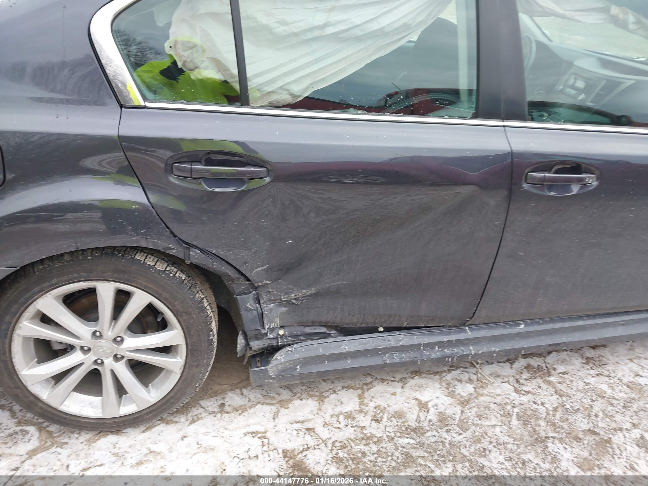 SUBARU LEGACY image 6