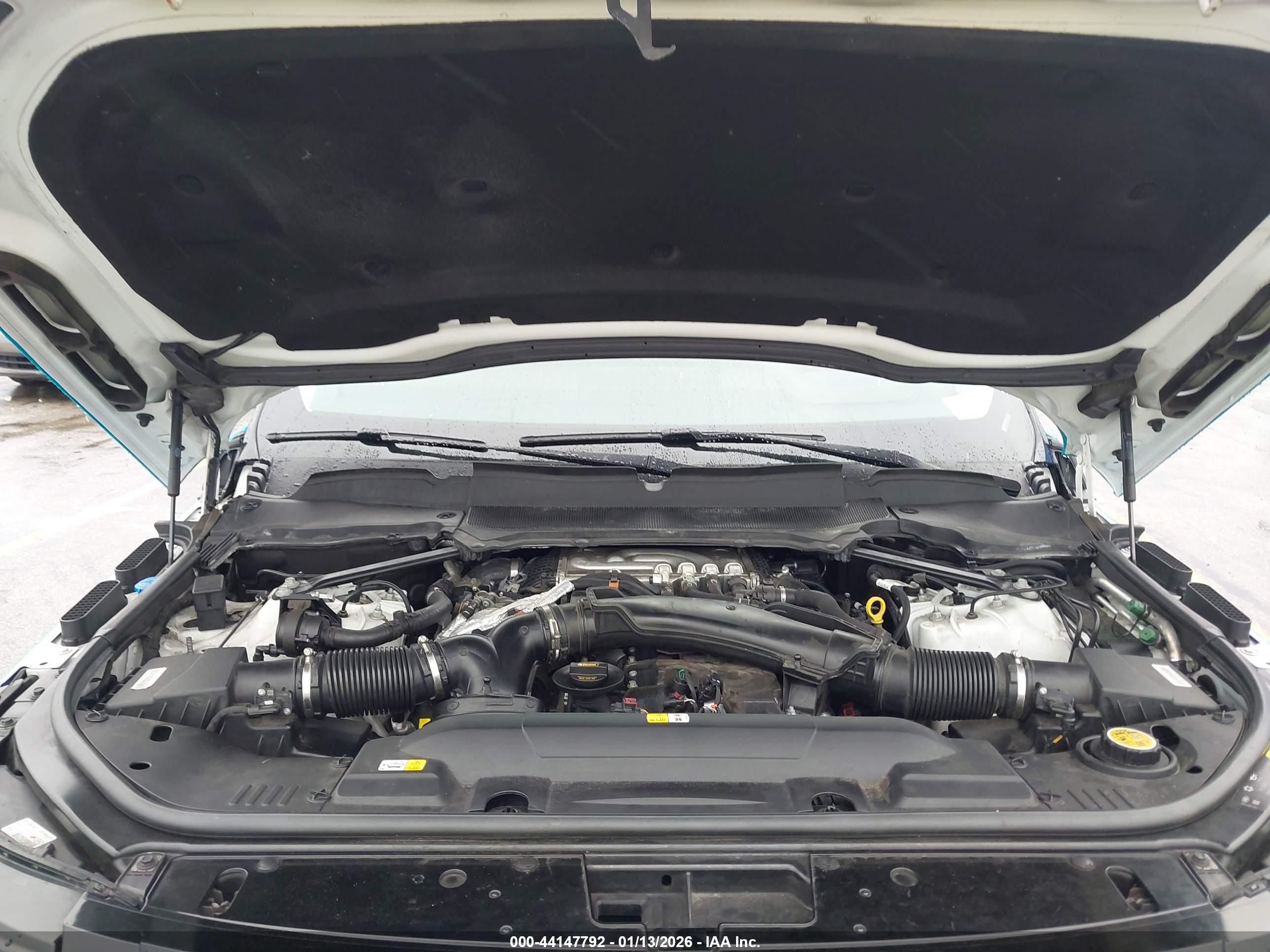 LAND ROVER image 10