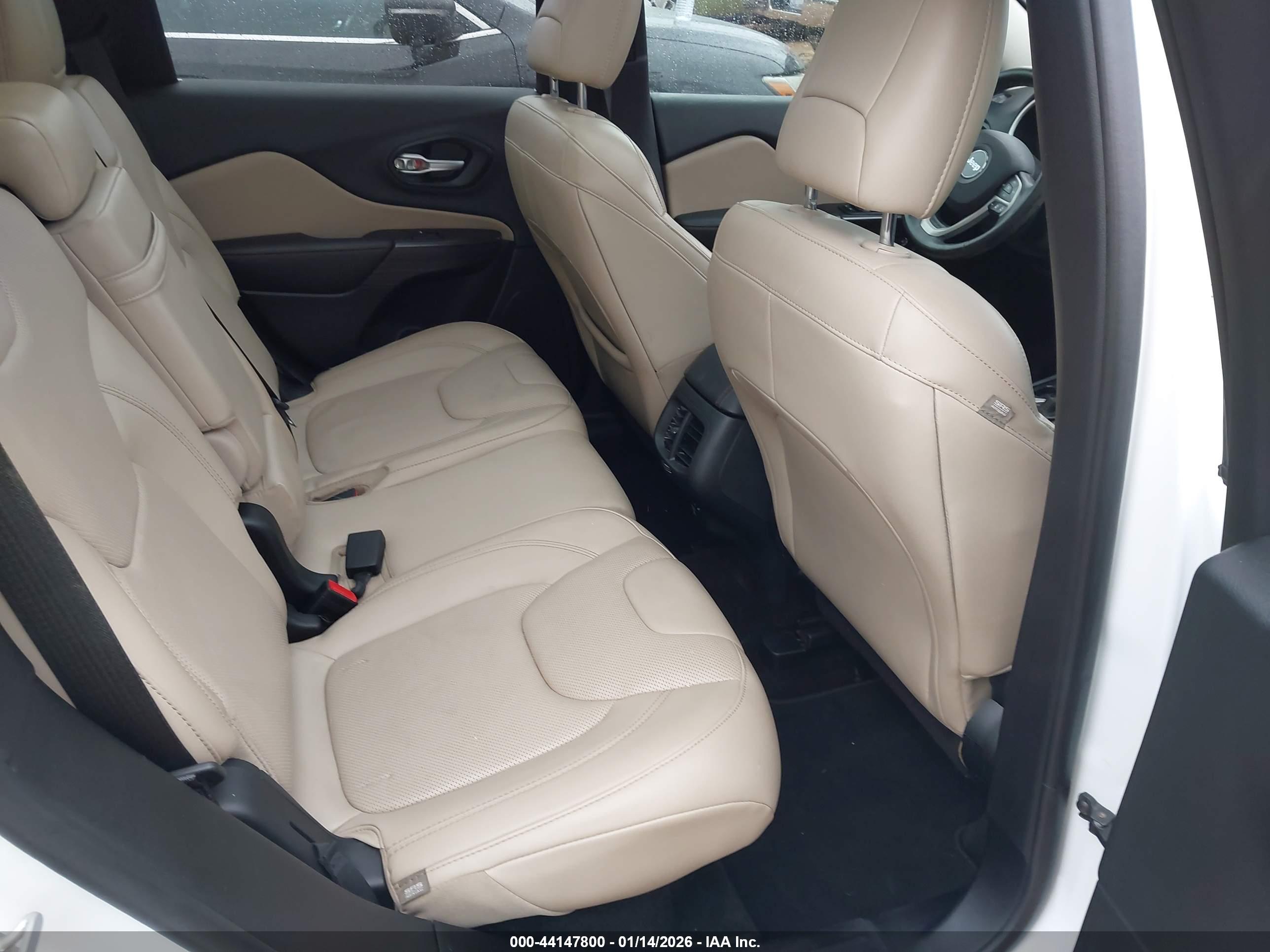 JEEP CHEROKEE image 8