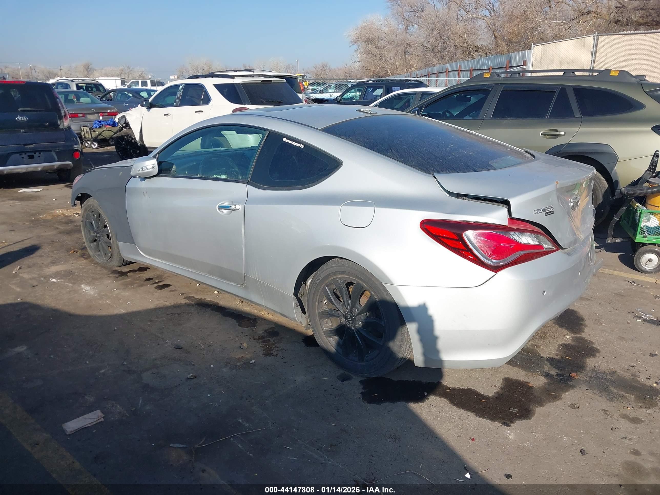 HYUNDAI GENESIS image 3