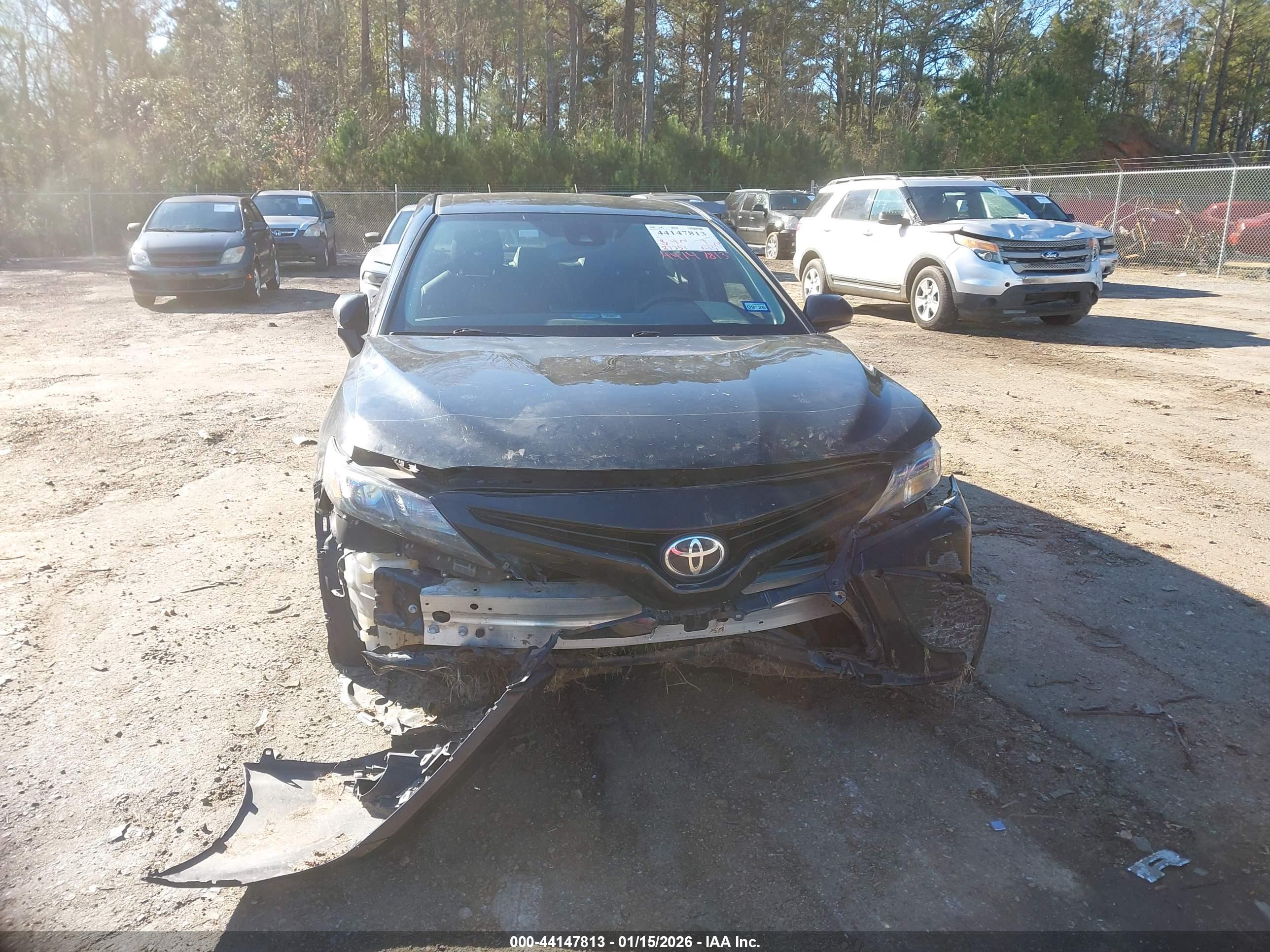 TOYOTA CAMRY image 6