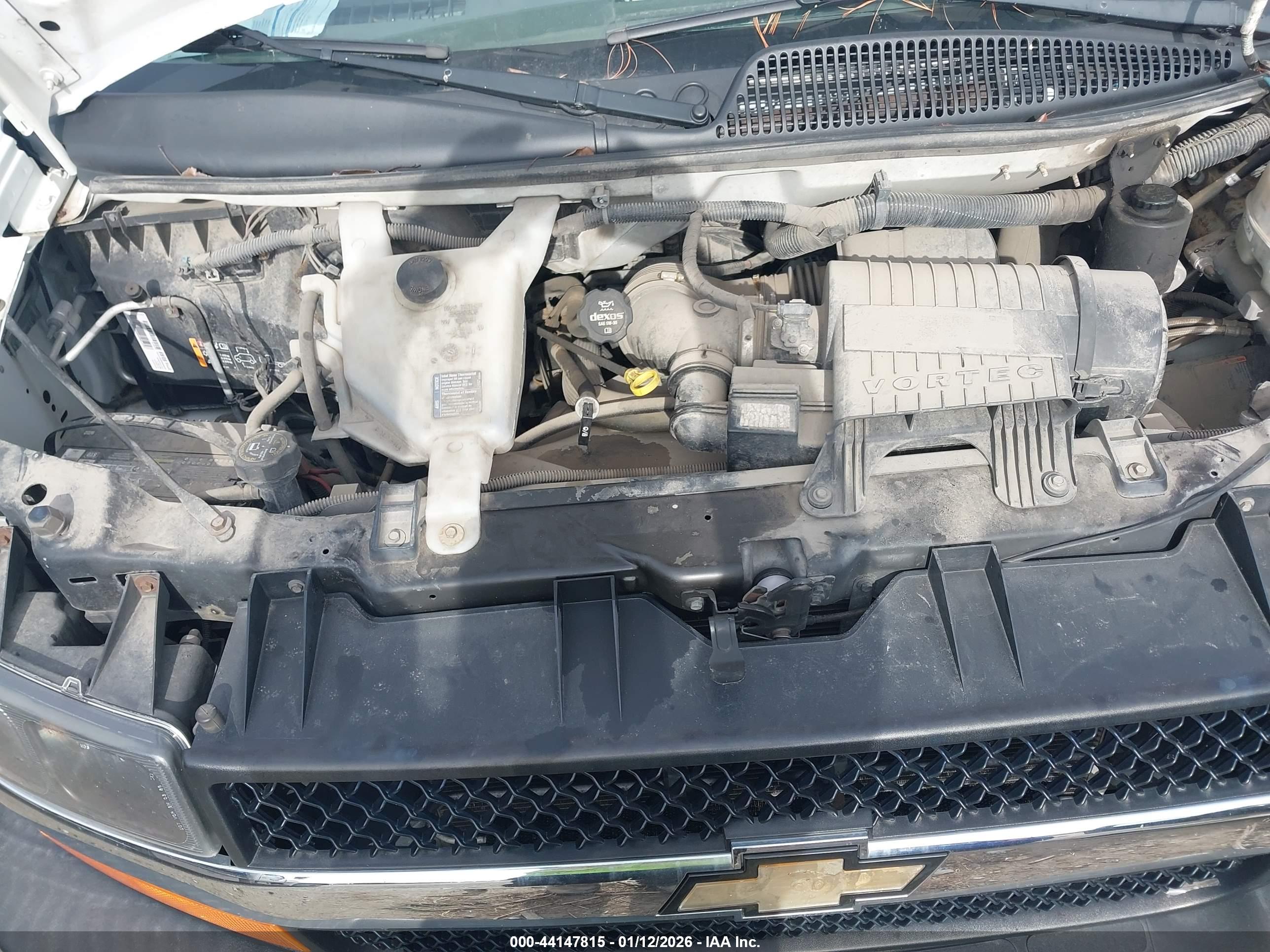 CHEVROLET EXPRESS image 10