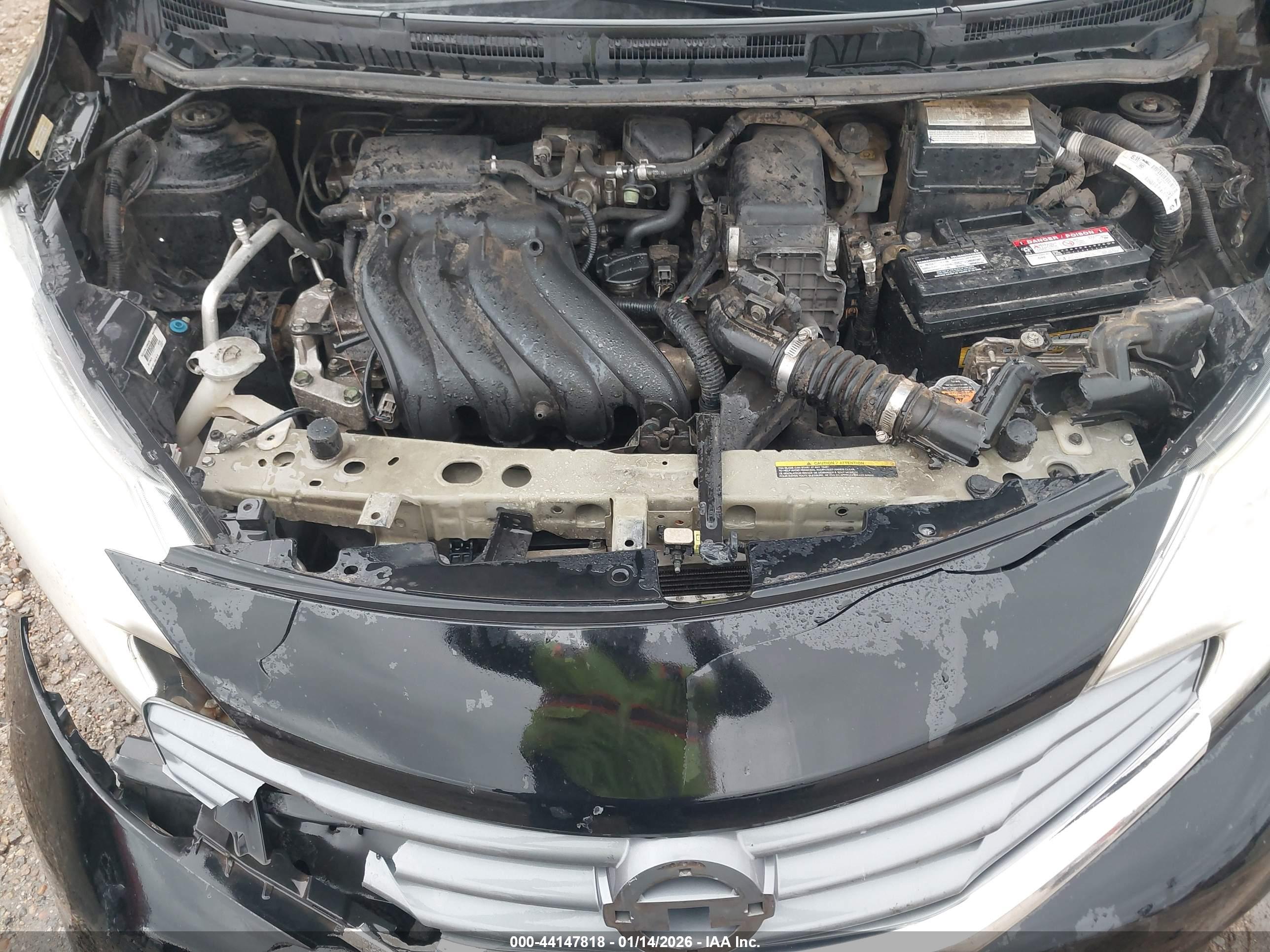 NISSAN VERSA image 10