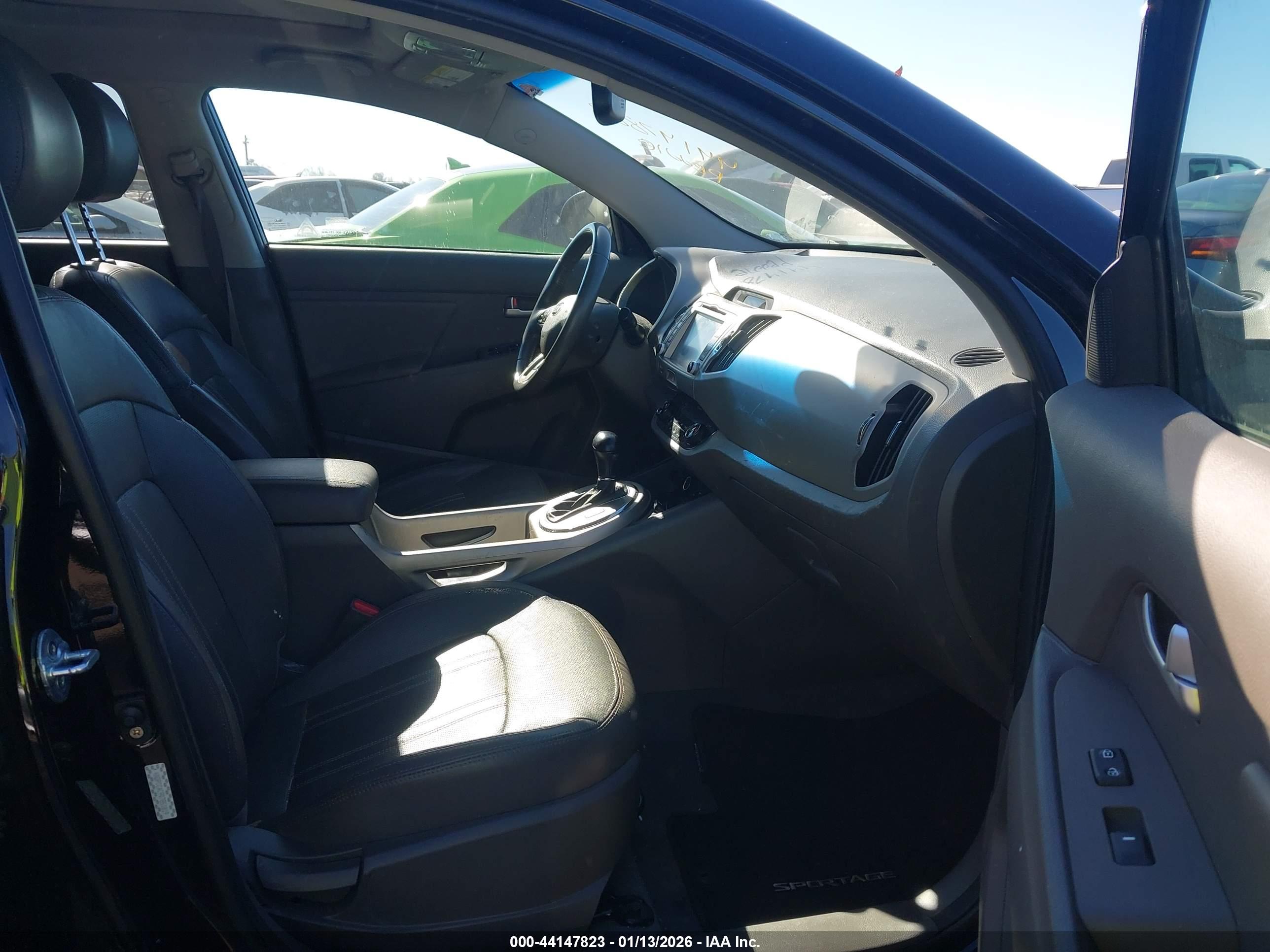 KIA SPORTAGE image 5