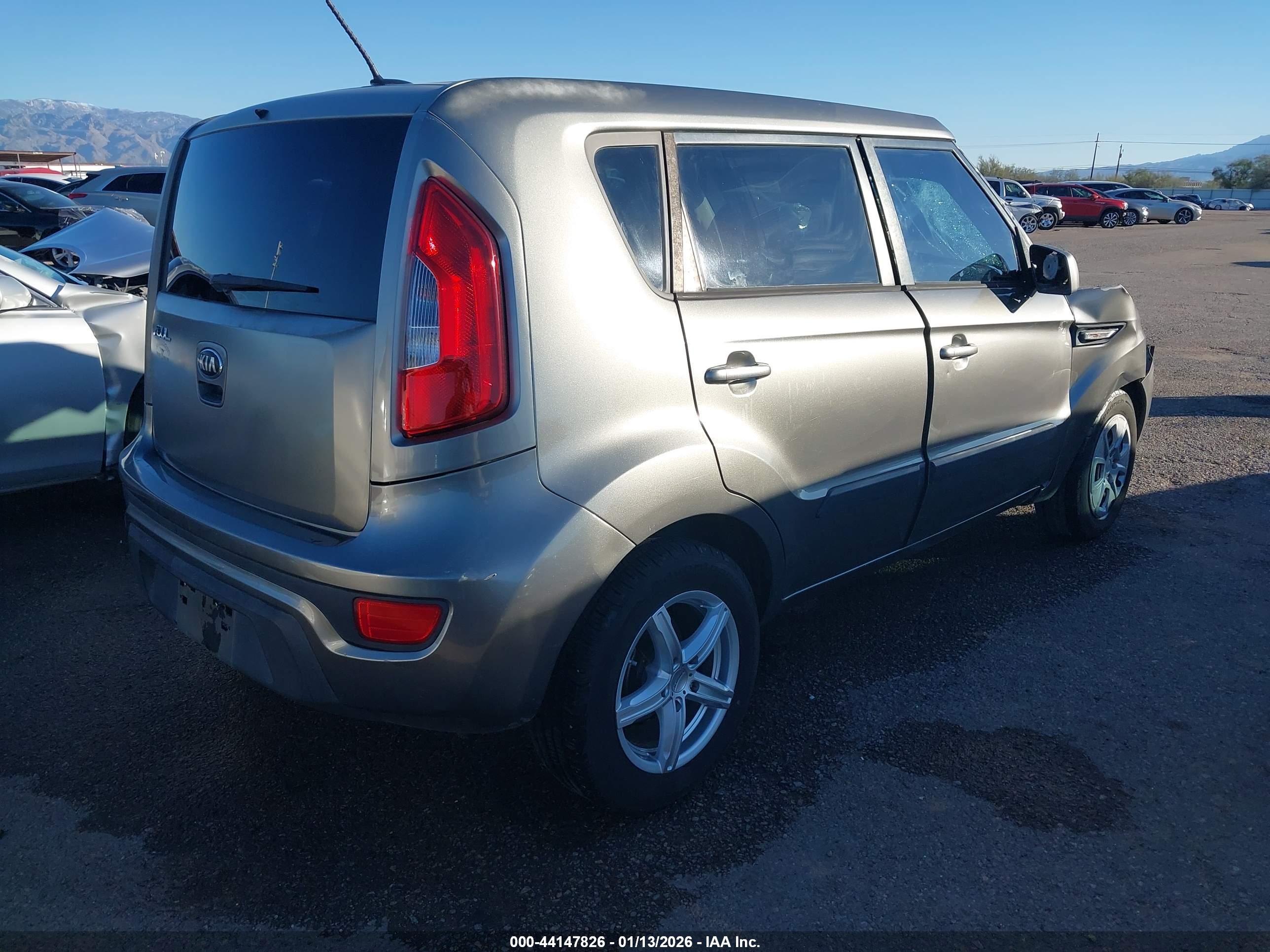 KIA SOUL image 4