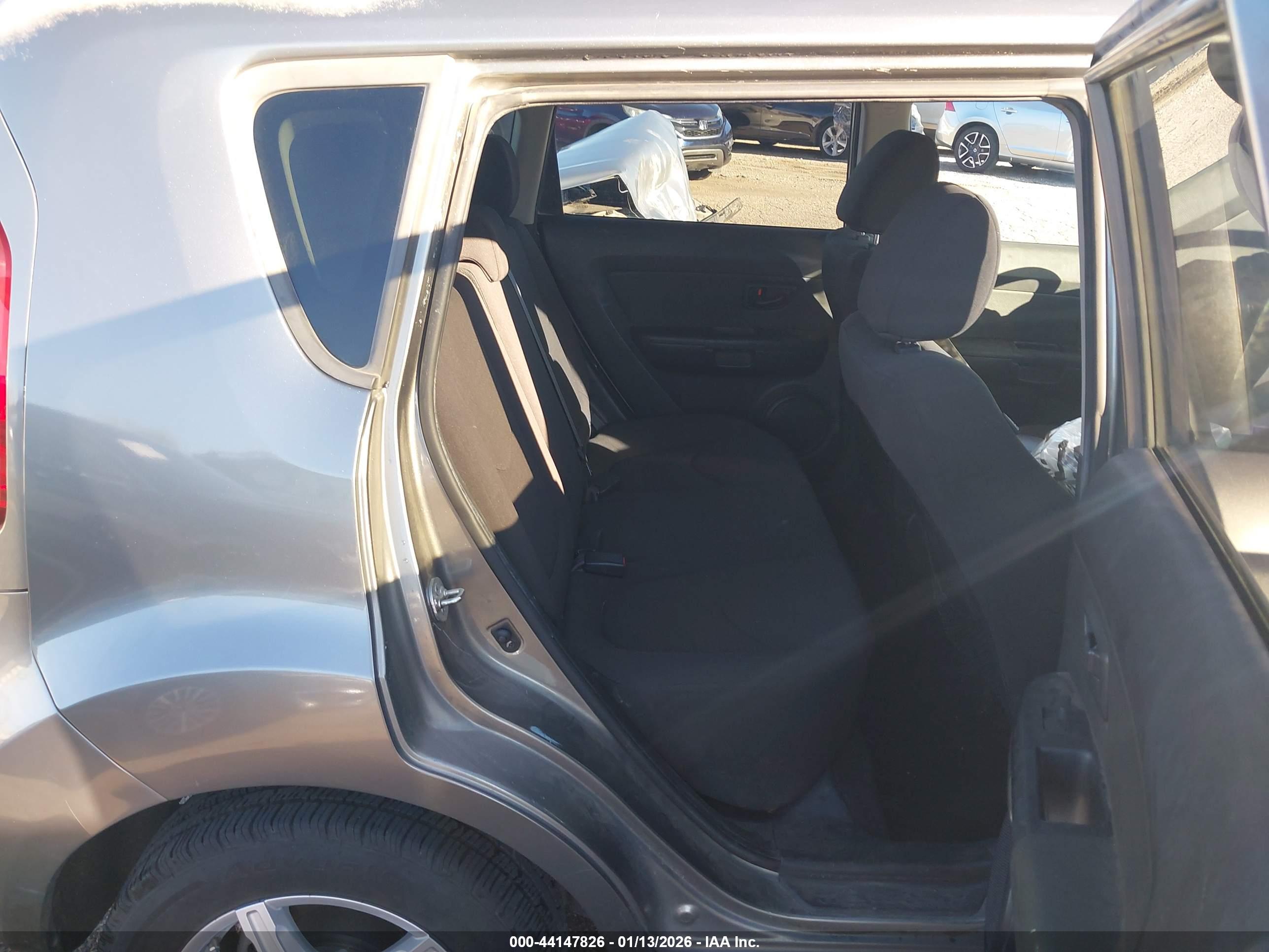 KIA SOUL image 8