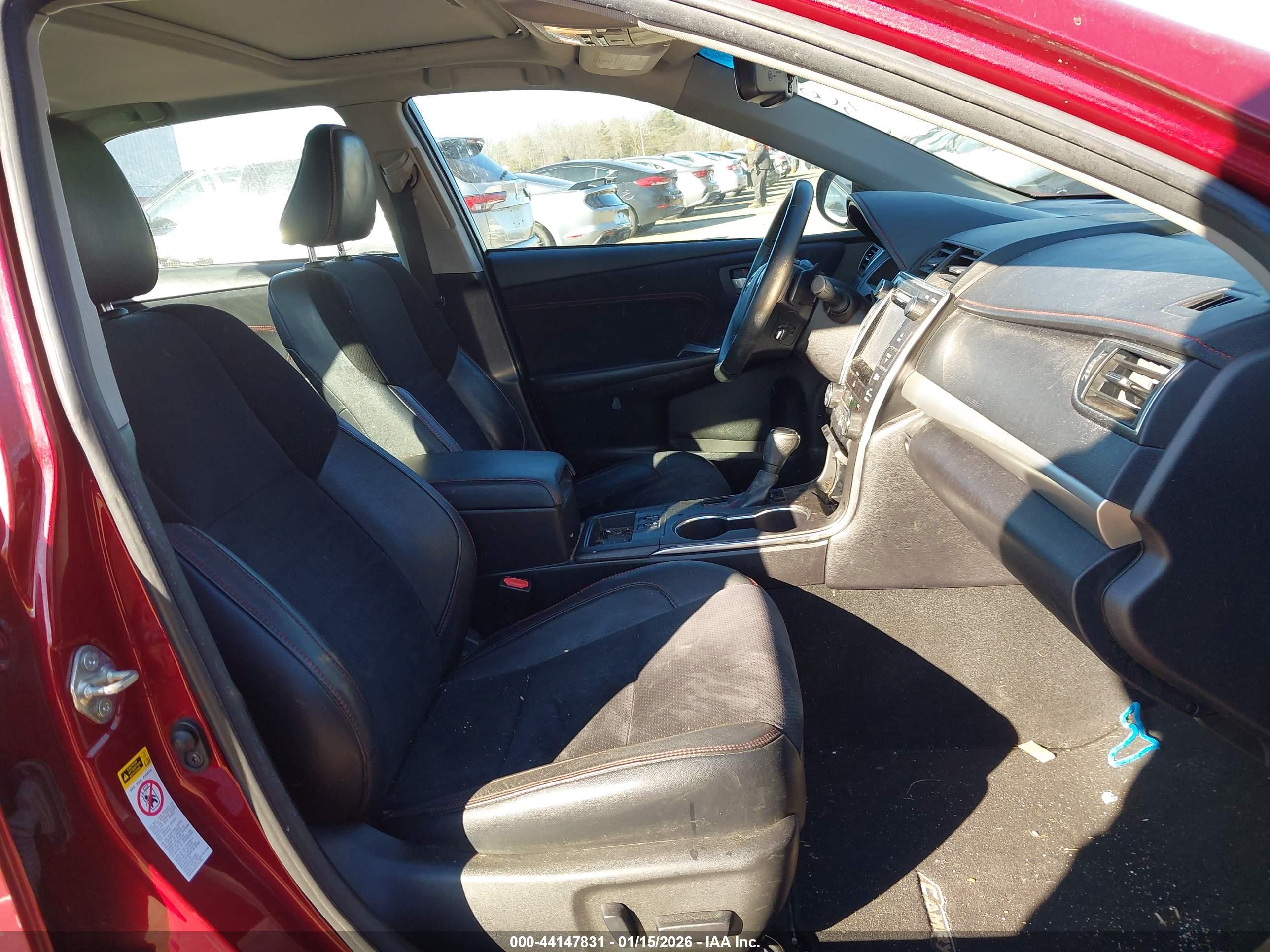 TOYOTA CAMRY image 5