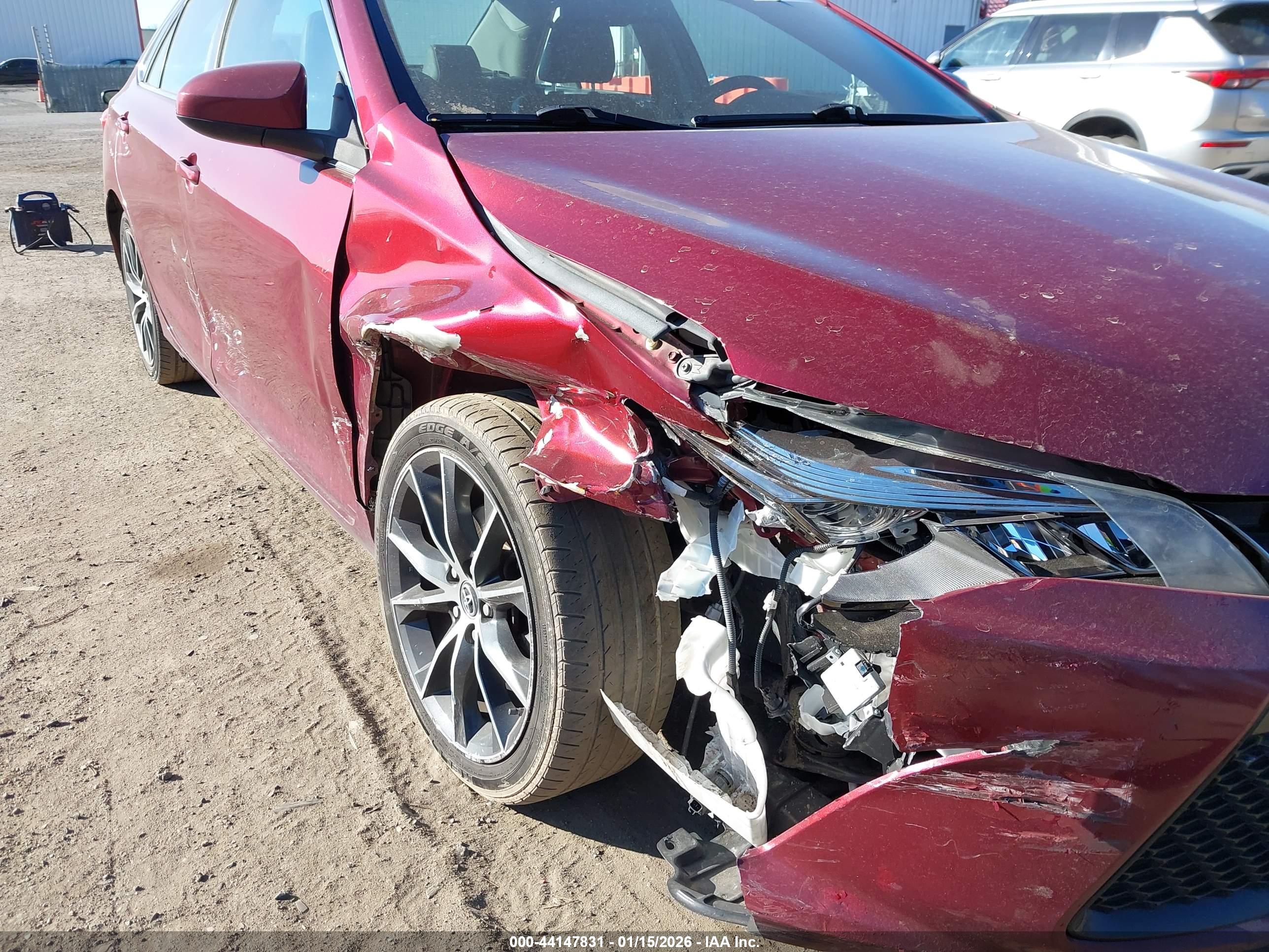 TOYOTA CAMRY image 6