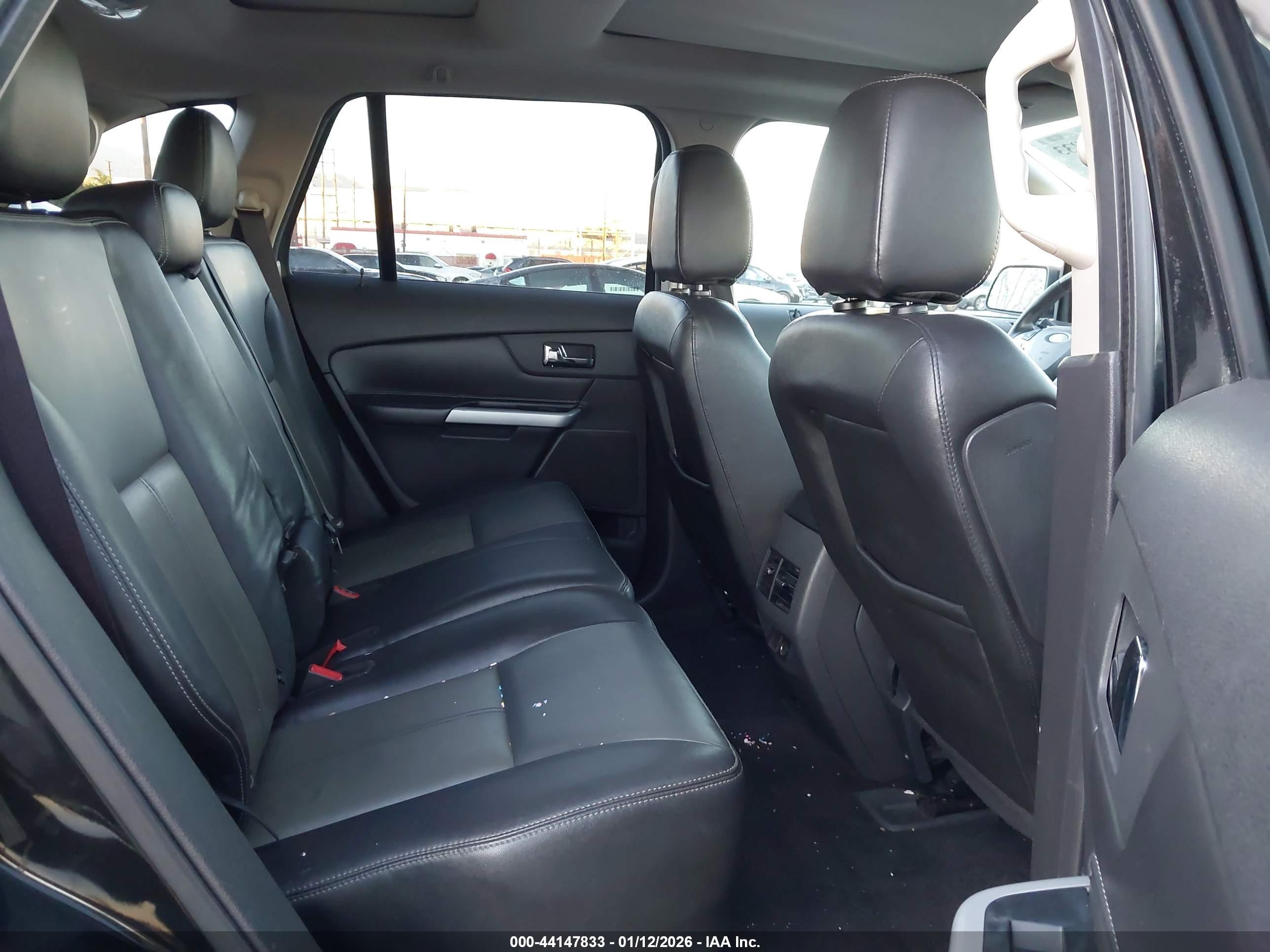 FORD EDGE image 8