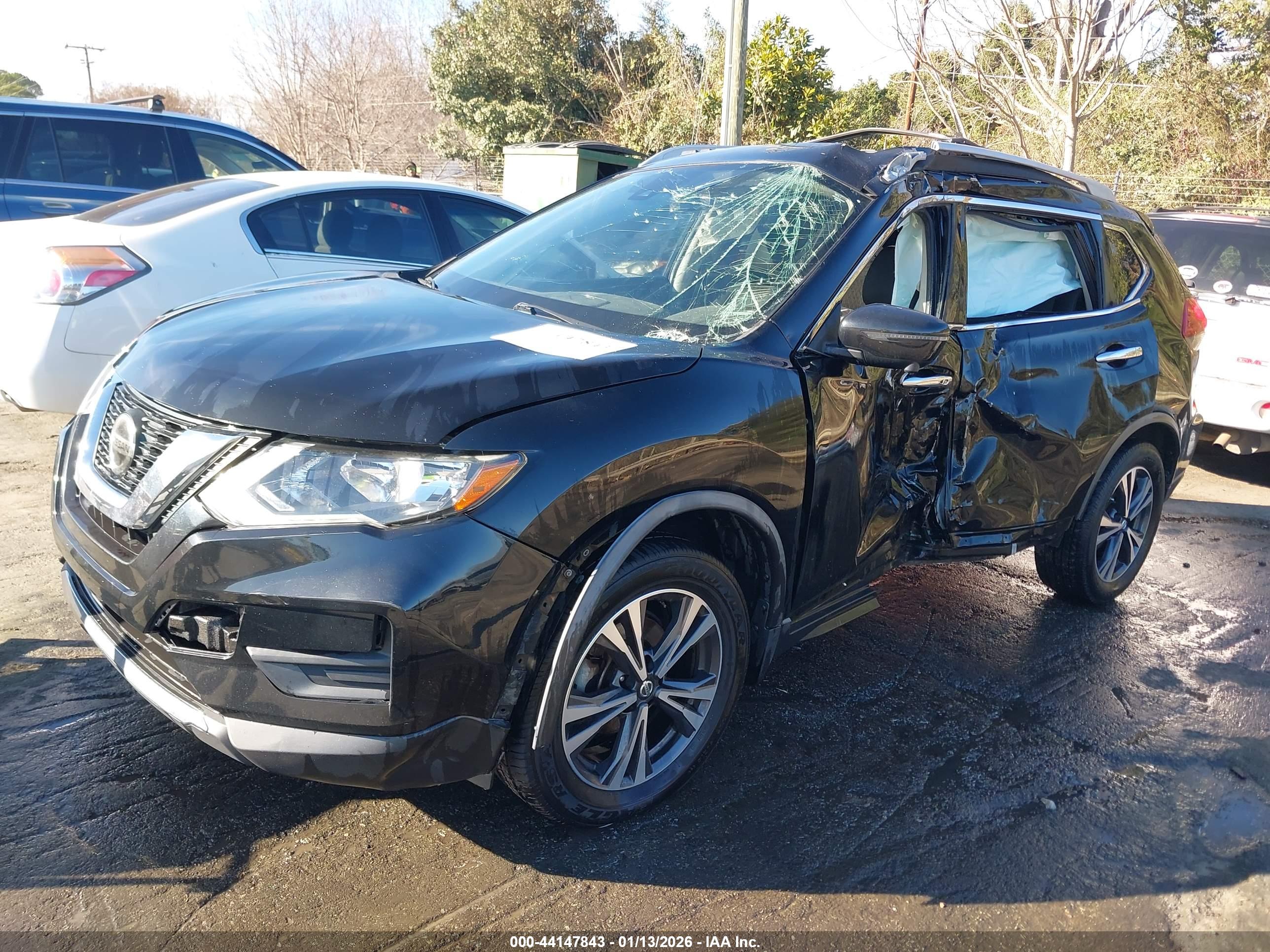NISSAN ROGUE image 6