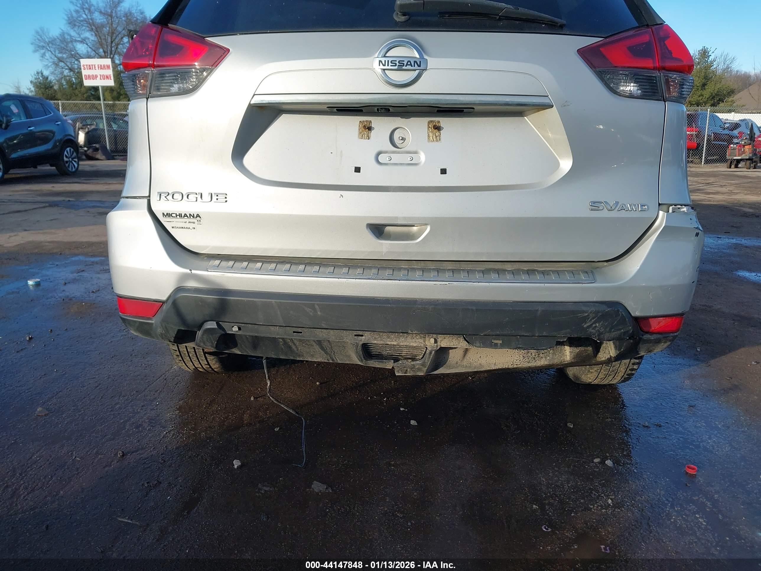 NISSAN ROGUE image 6