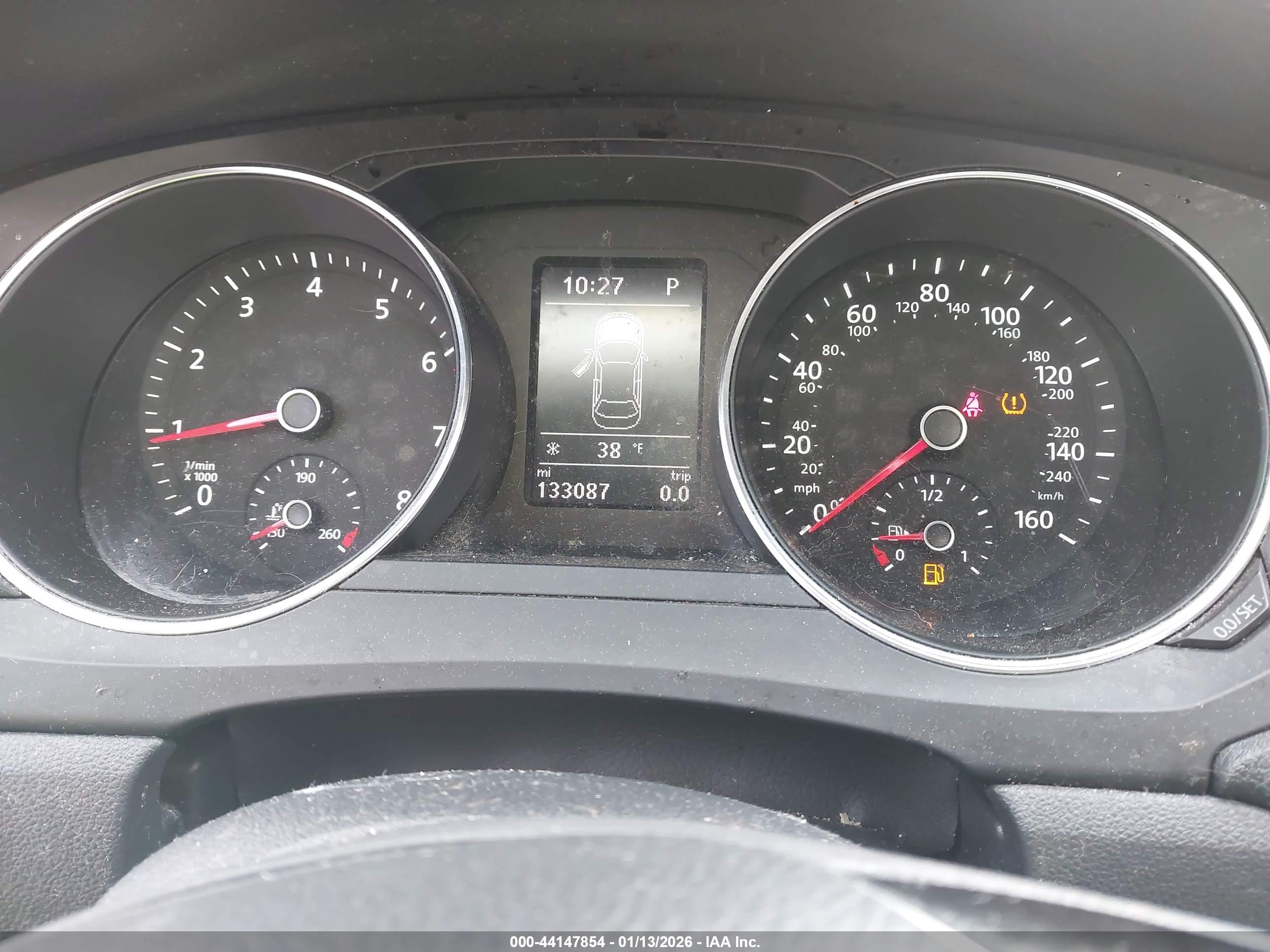 VOLKSWAGEN JETTA image 7
