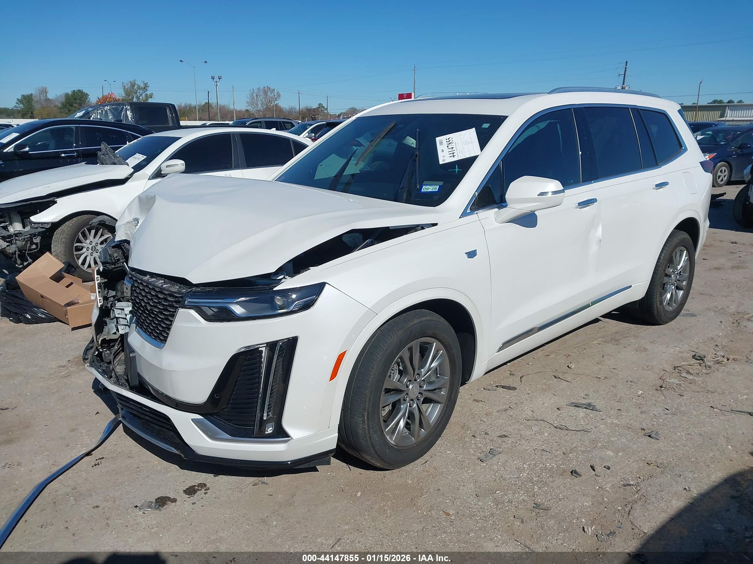 CADILLAC XT6 image 2