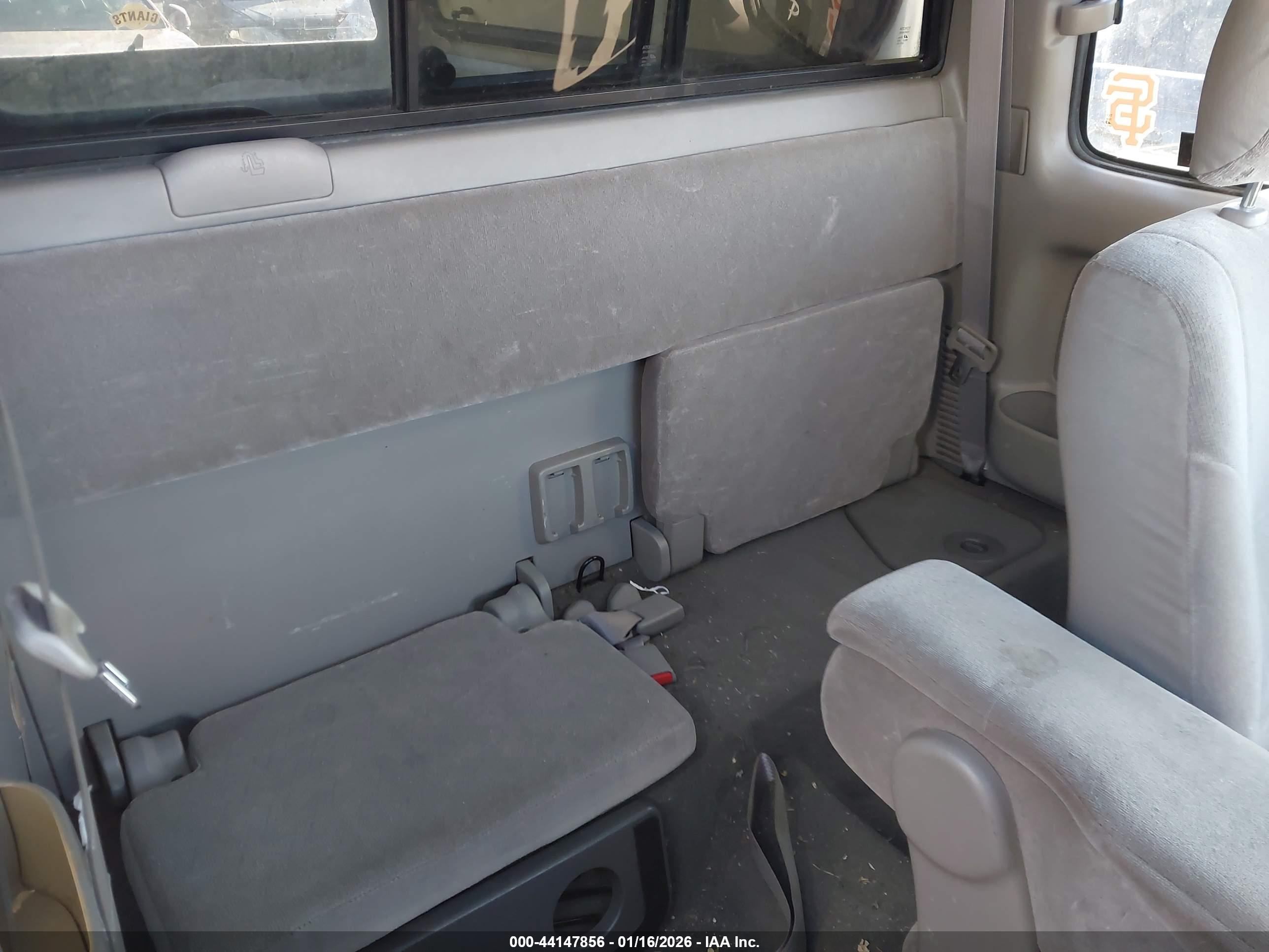 TOYOTA TACOMA image 8