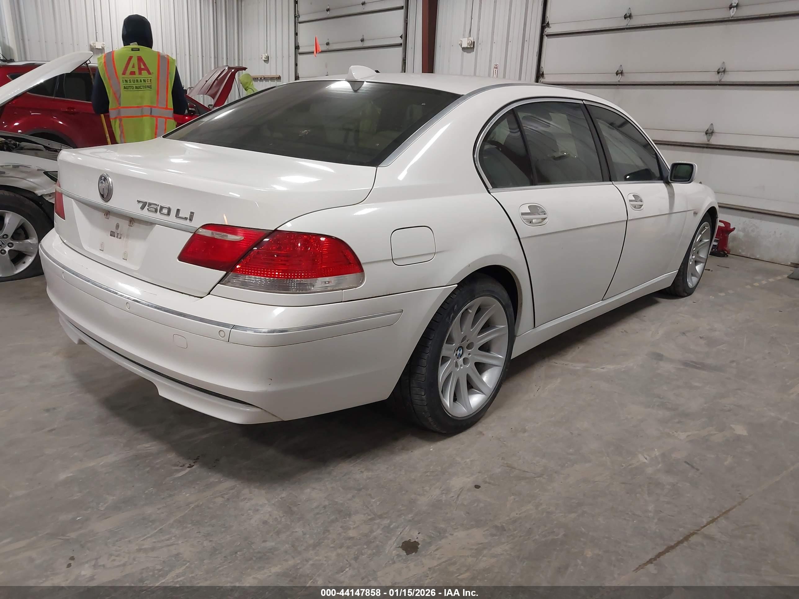 BMW 750LI image 4