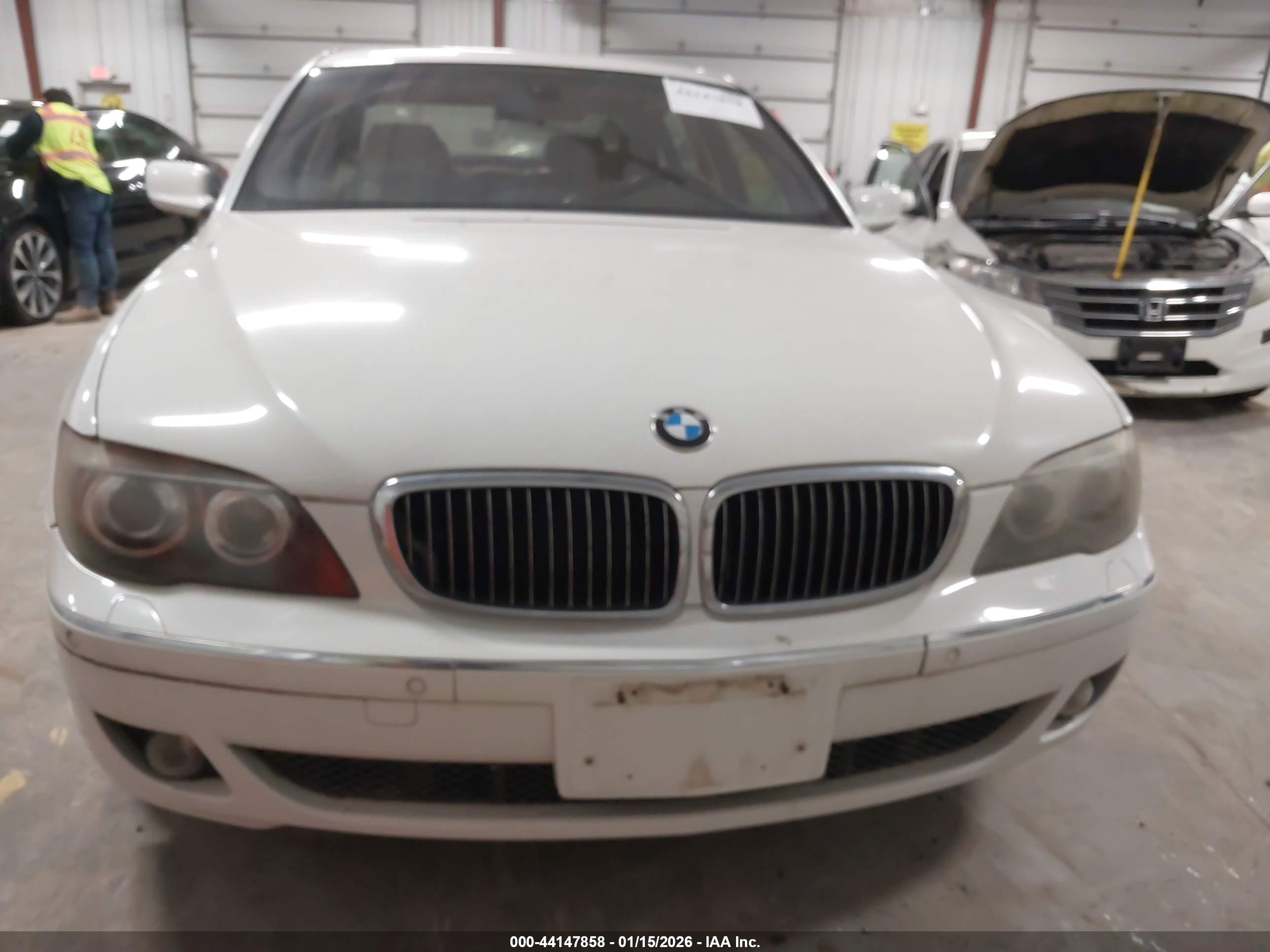 BMW 750LI image 6
