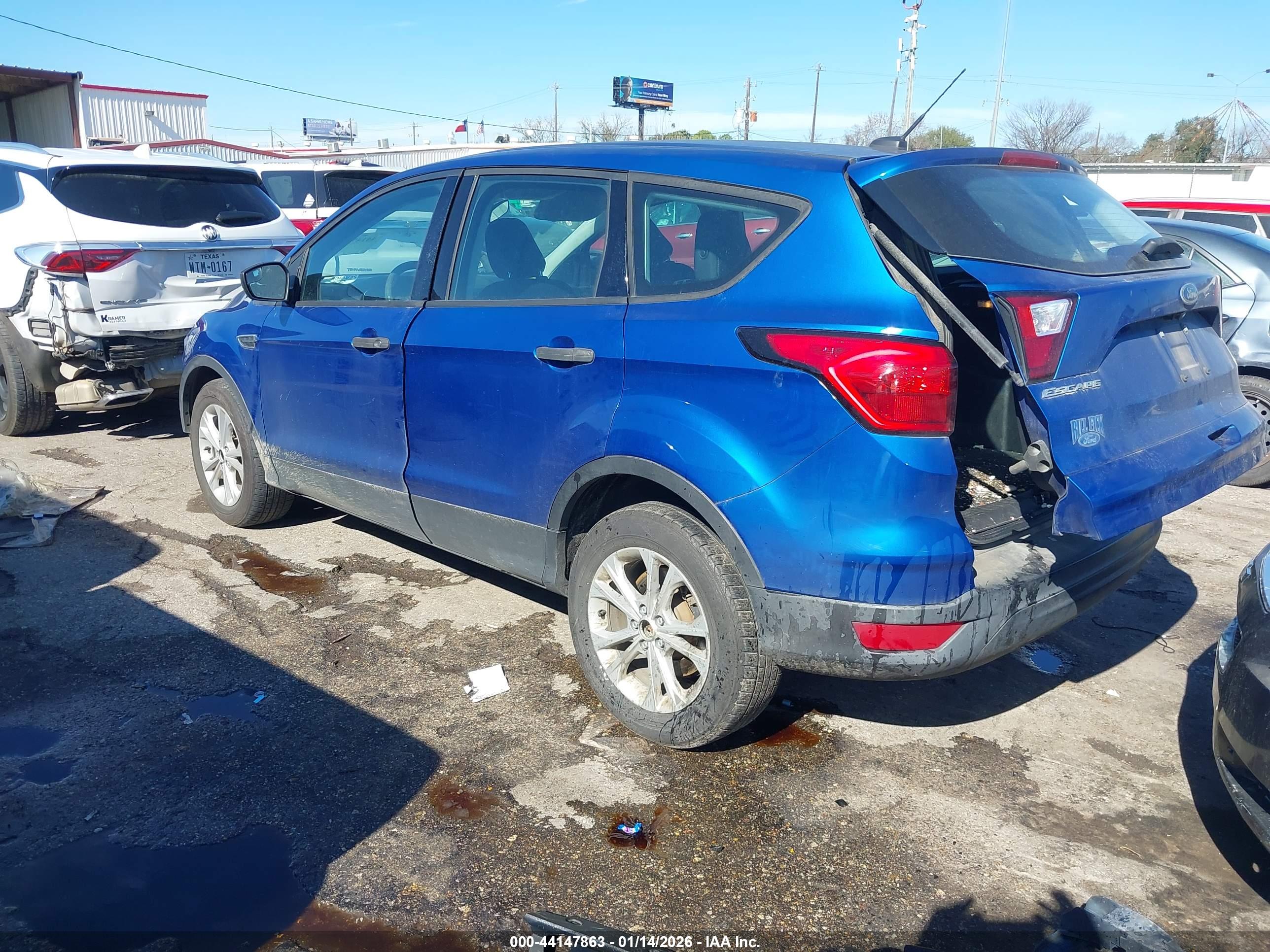 FORD ESCAPE image 3