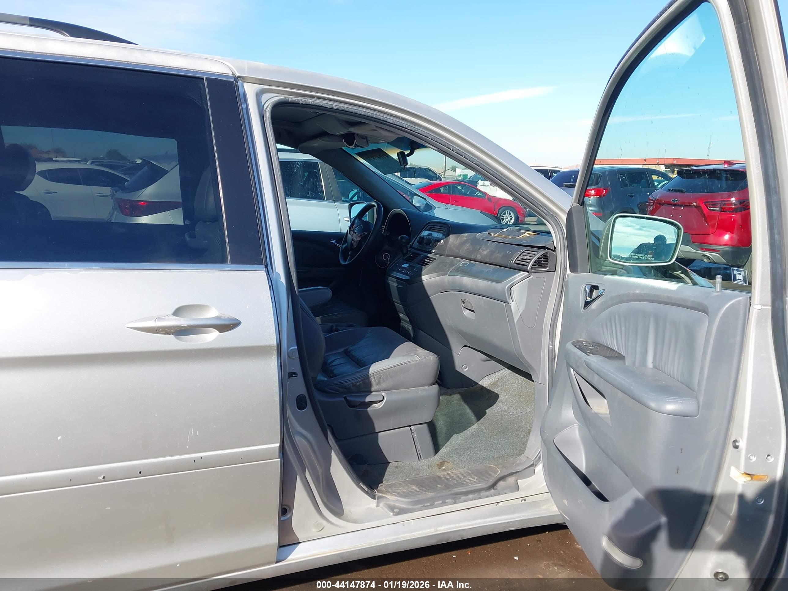HONDA ODYSSEY image 5