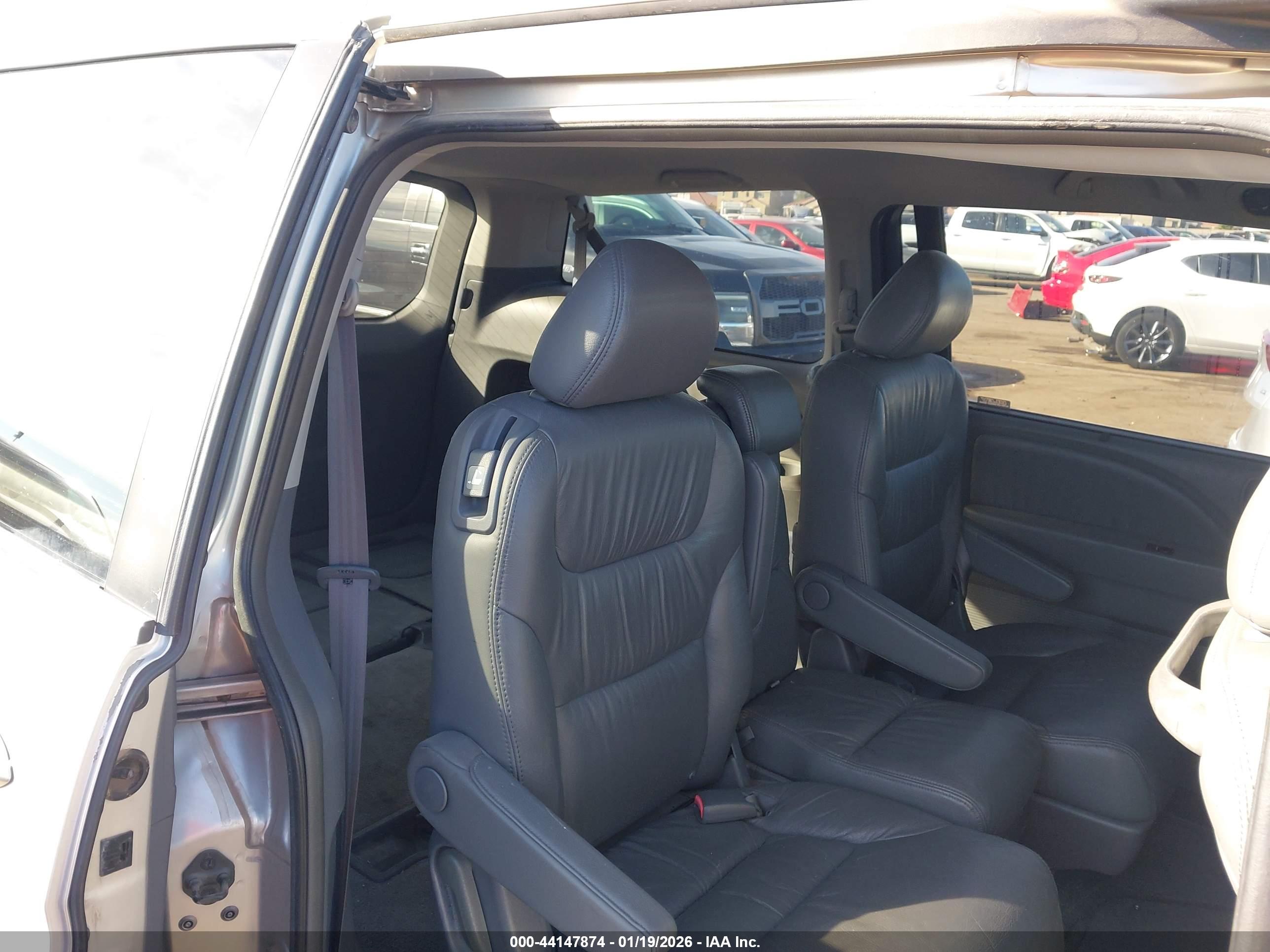 HONDA ODYSSEY image 8