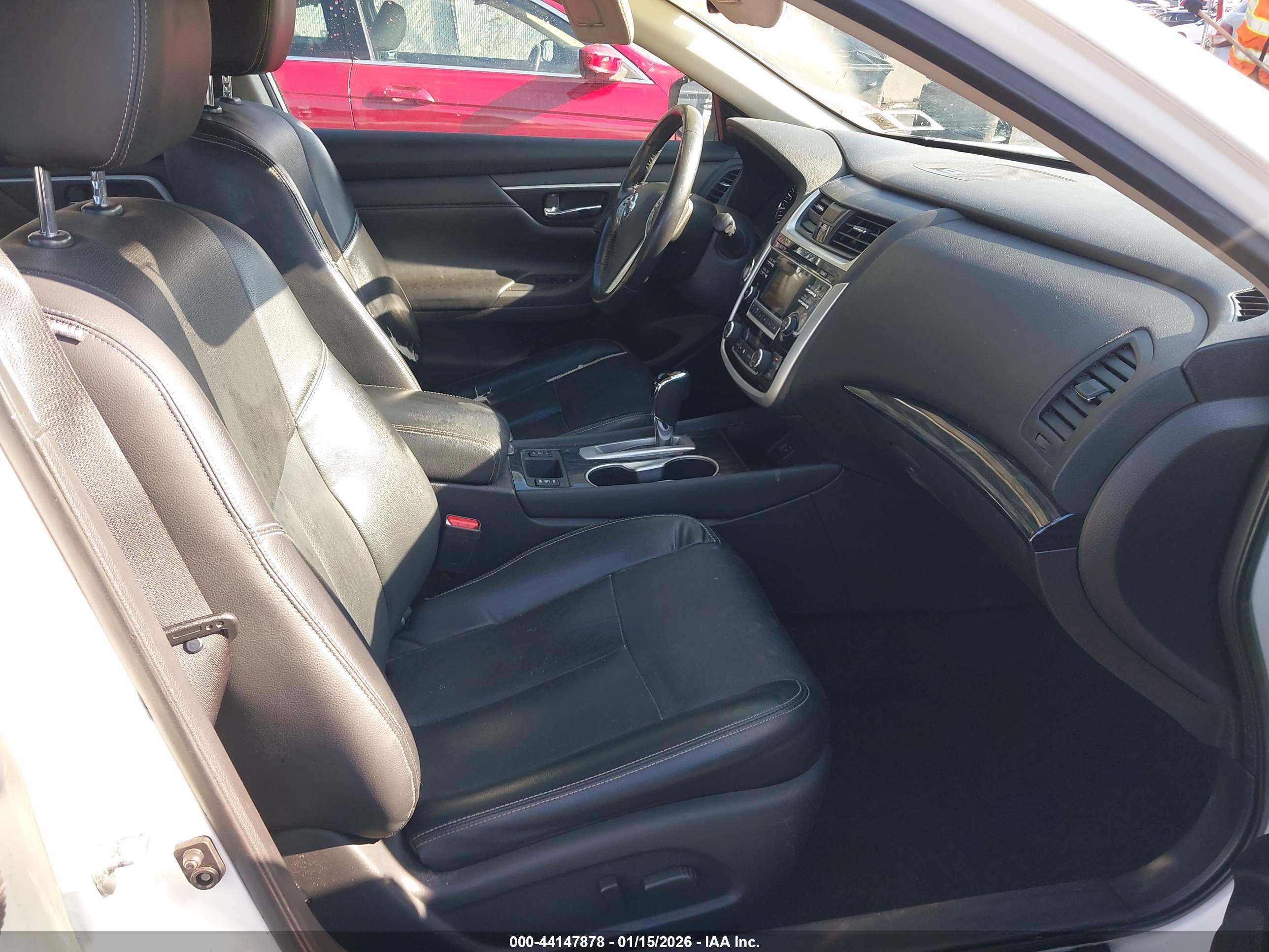 NISSAN ALTIMA image 5