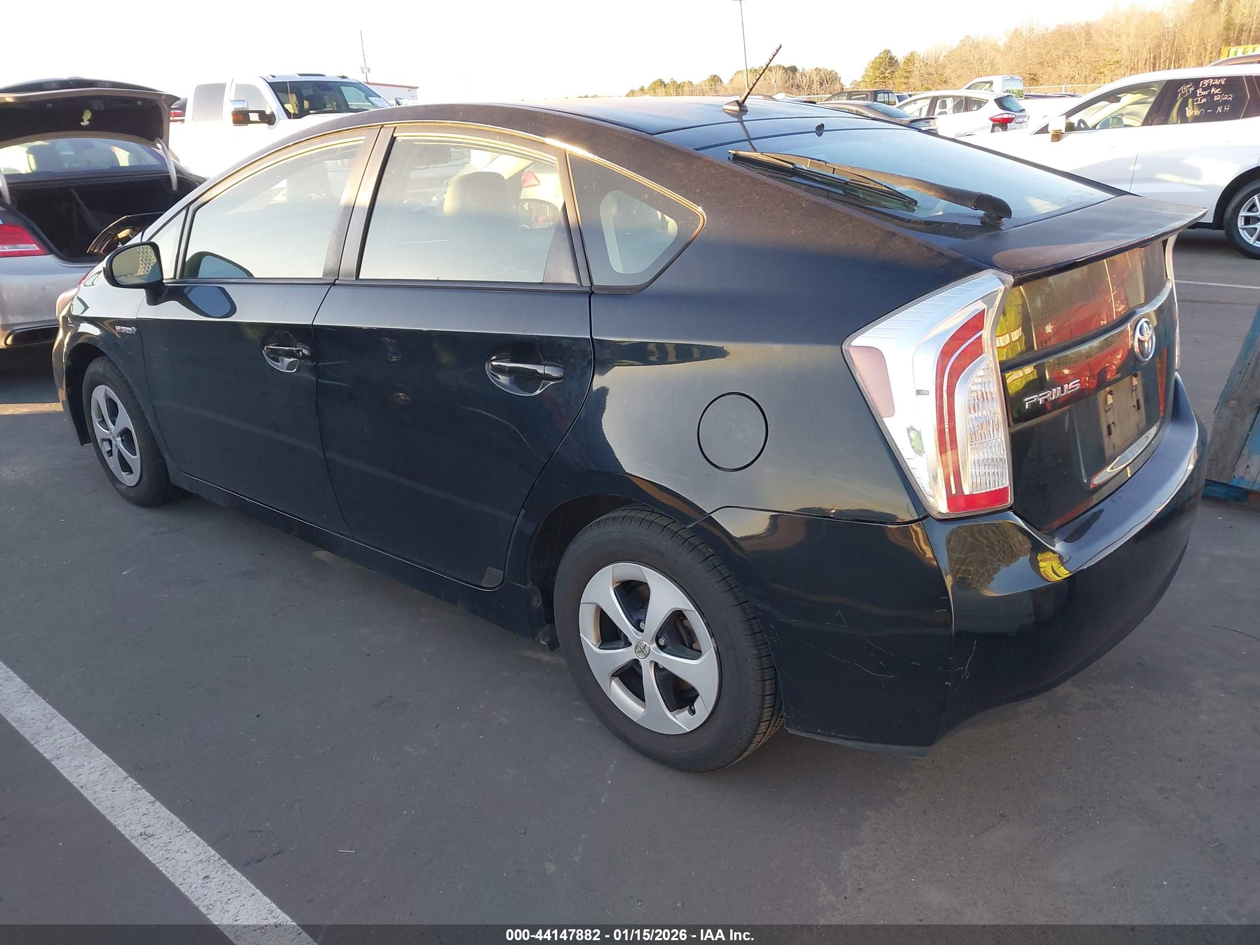 TOYOTA PRIUS image 3