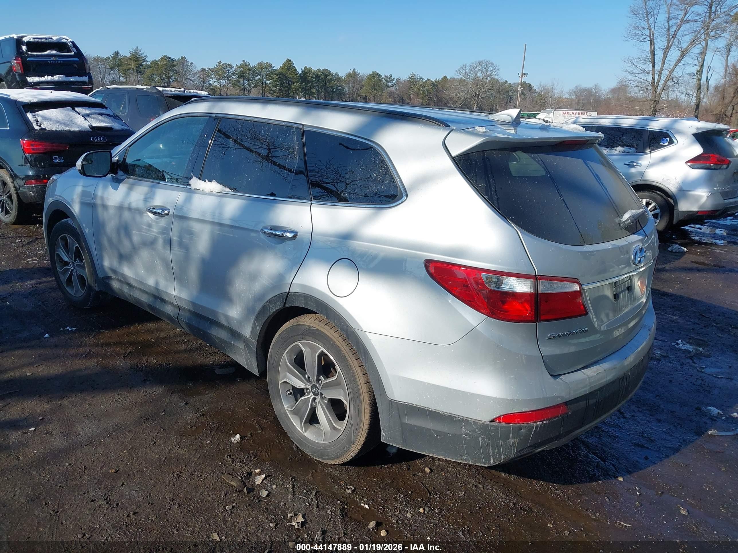 HYUNDAI SANTA image 3