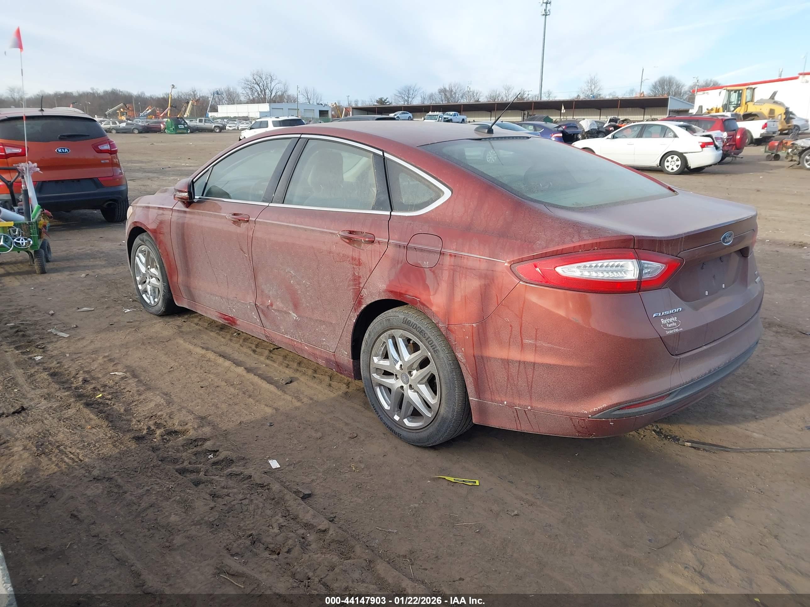 FORD FUSION image 3