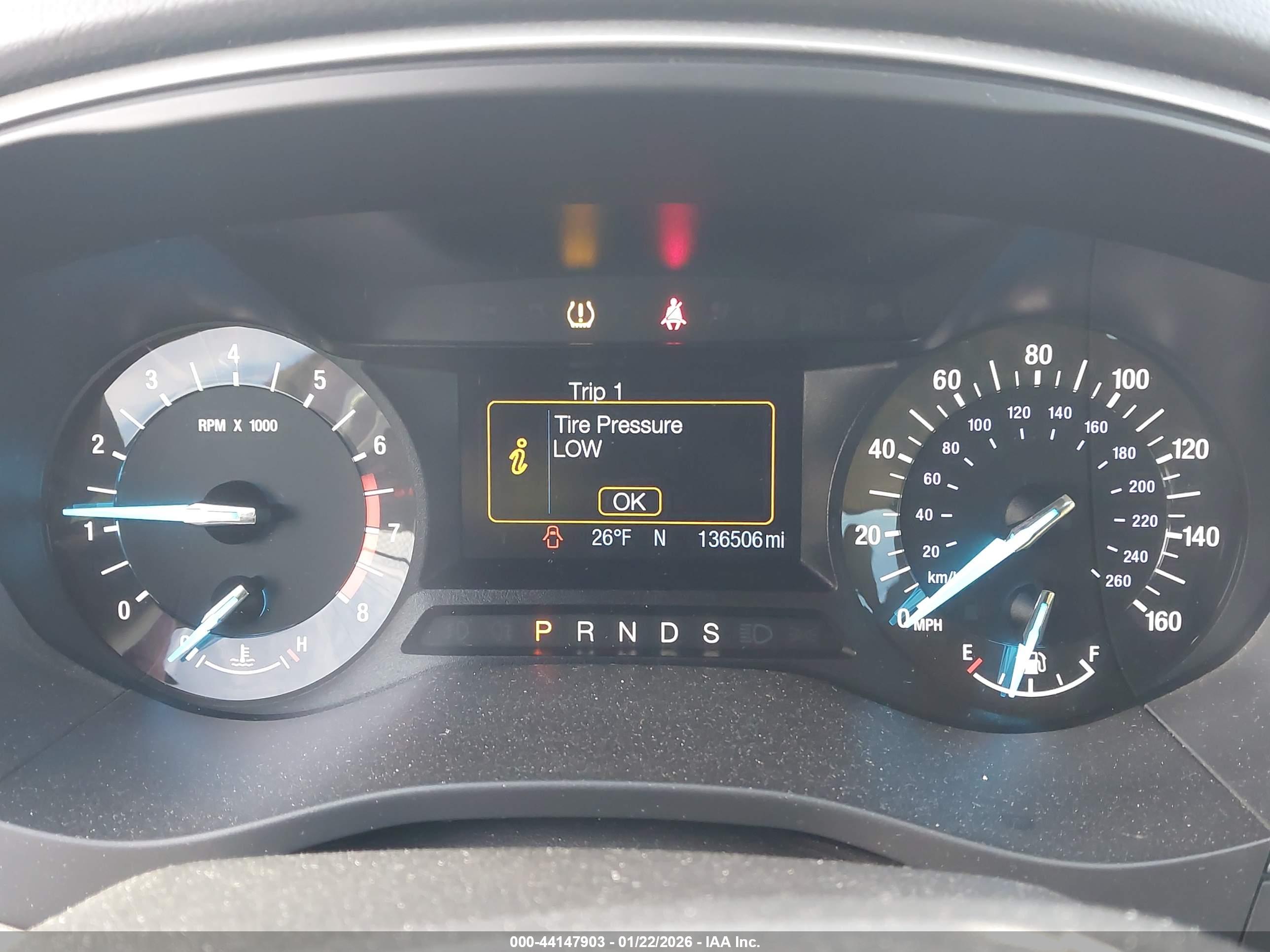 FORD FUSION image 7
