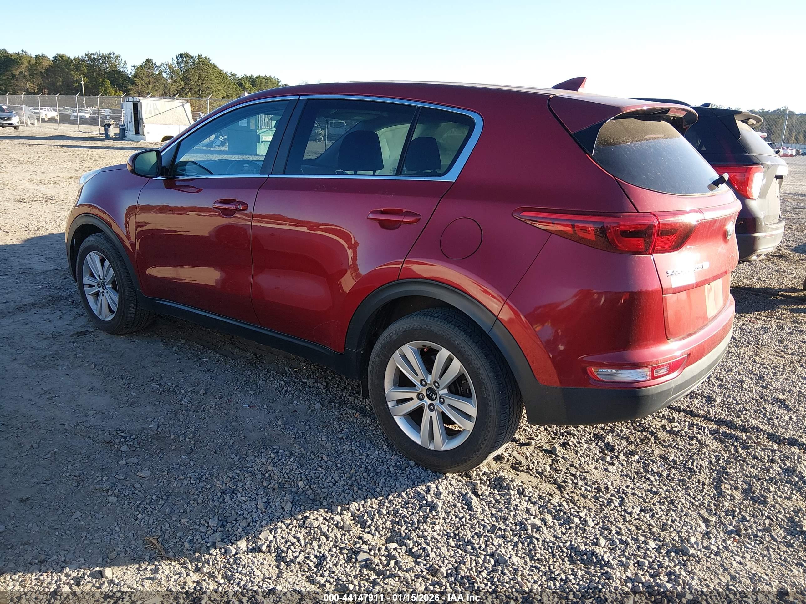 KIA SPORTAGE image 3