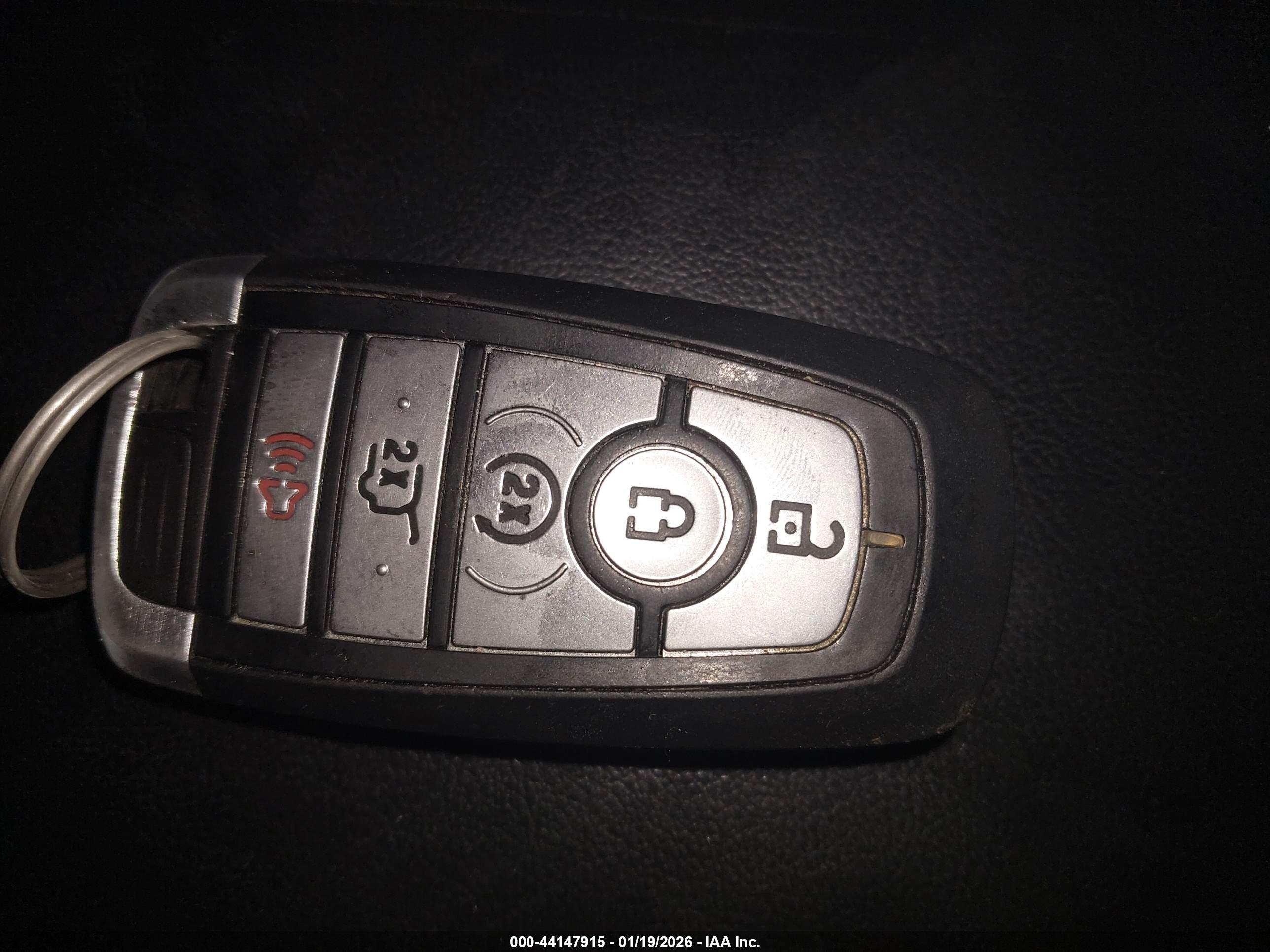 FORD EXPLORER image 11
