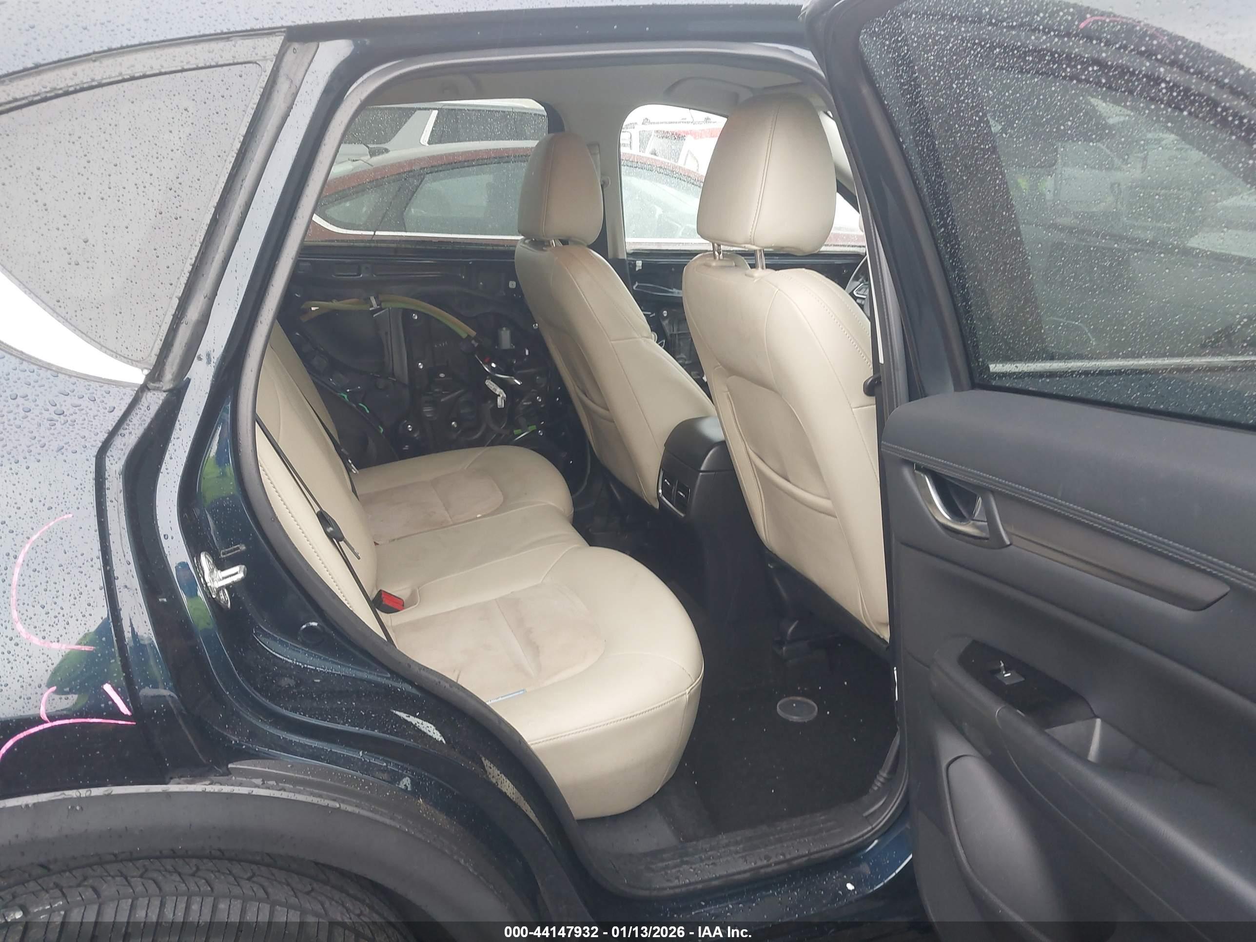 MAZDA CX-5 image 8