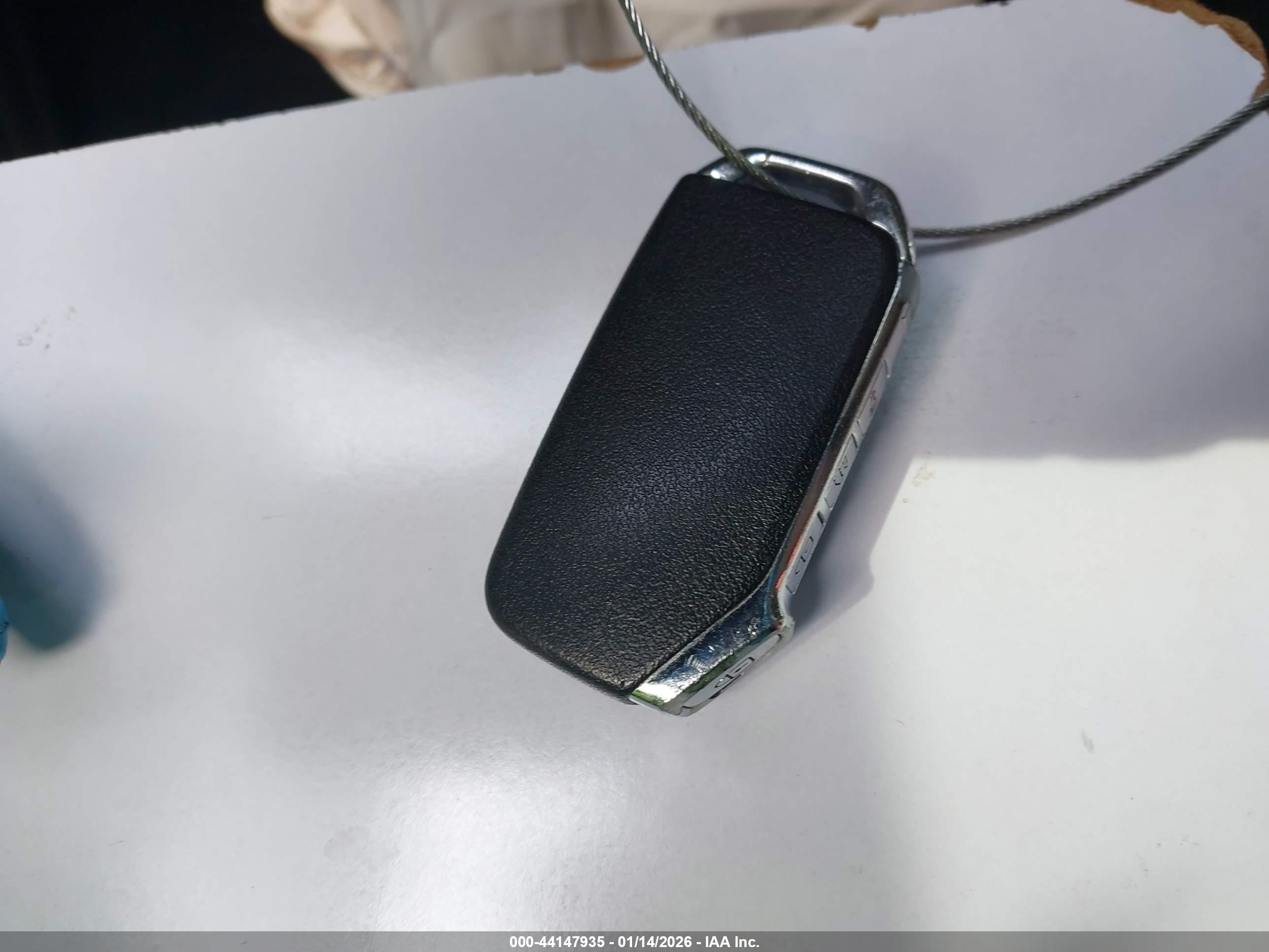 KIA K5 image 11