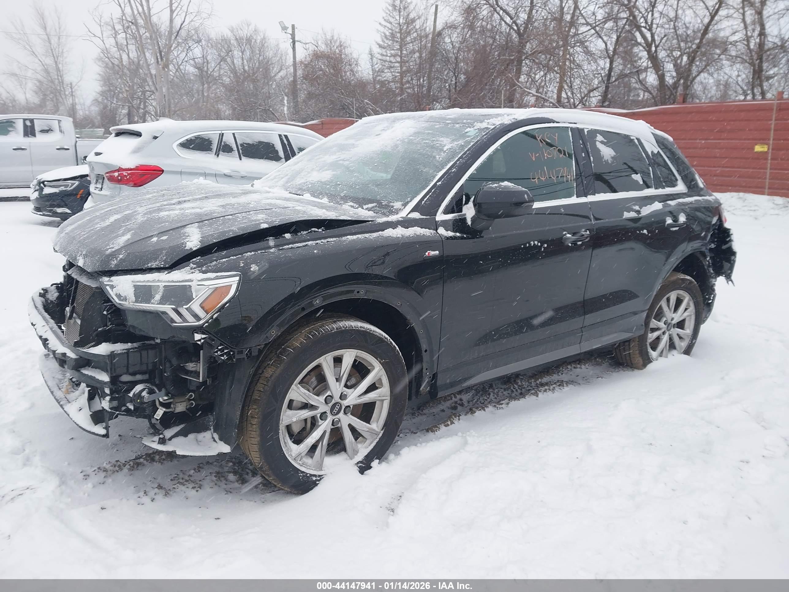 AUDI Q3 image 2
