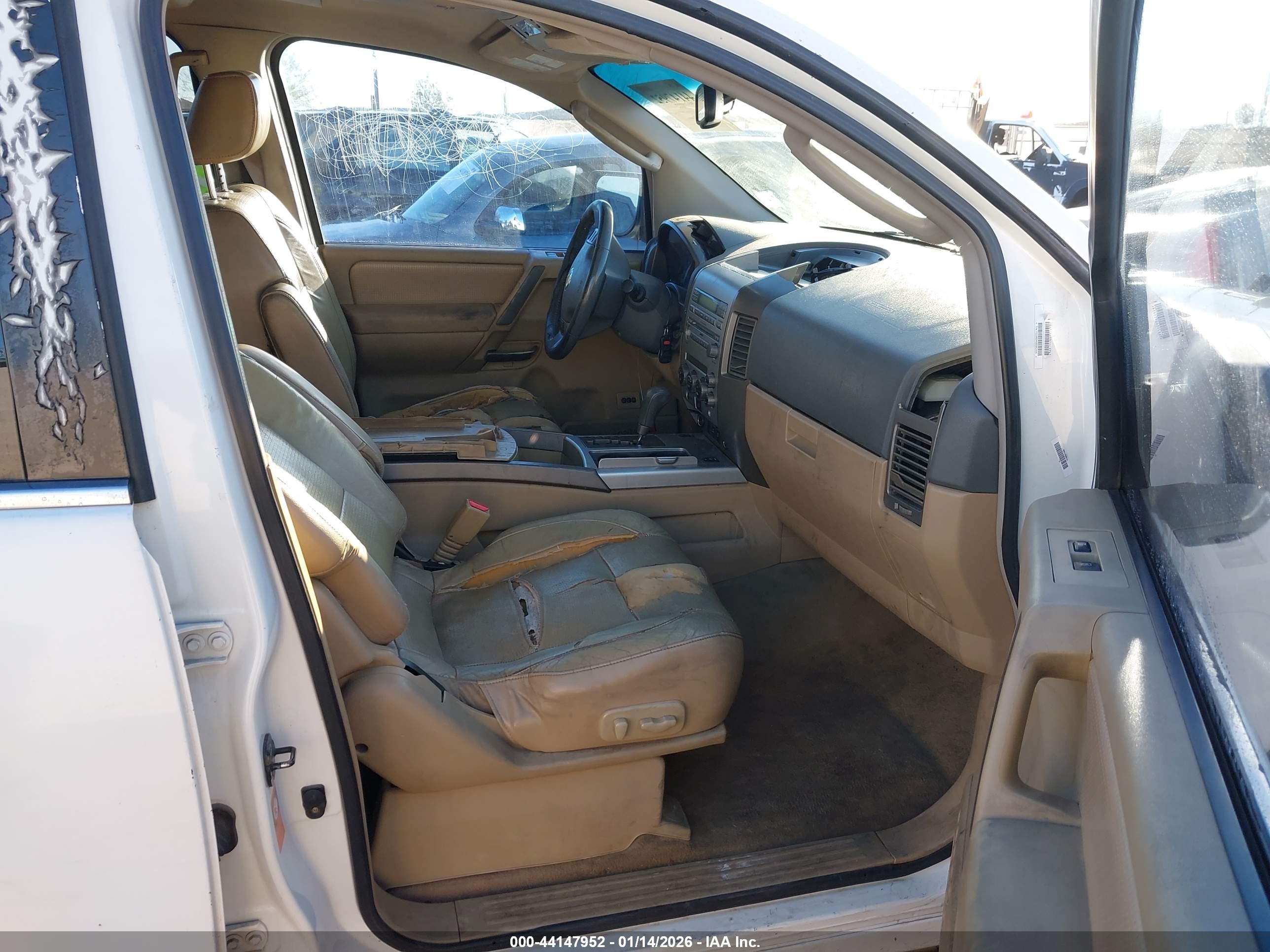 NISSAN ARMADA image 5